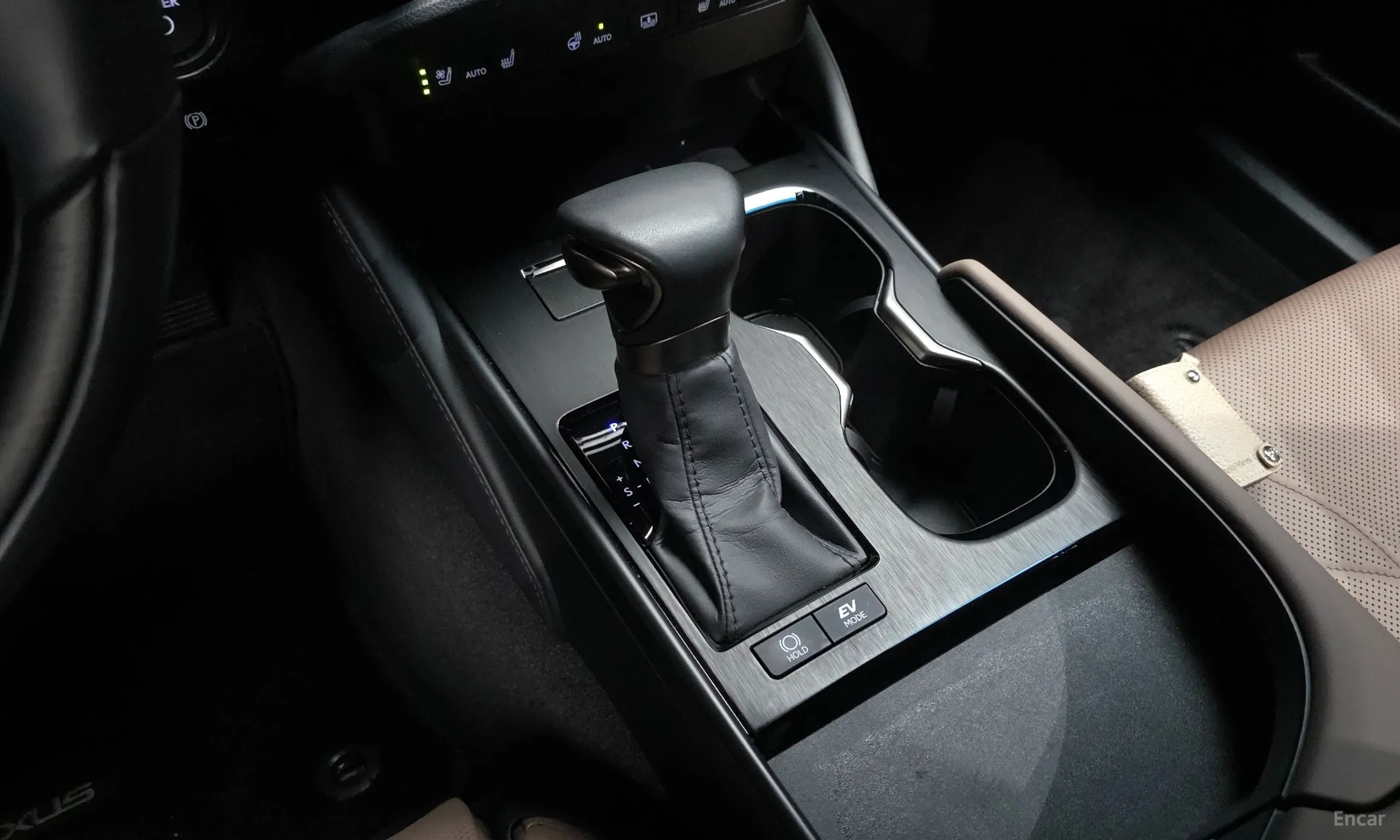 Lexus ES300h 7th Generation превью 9
