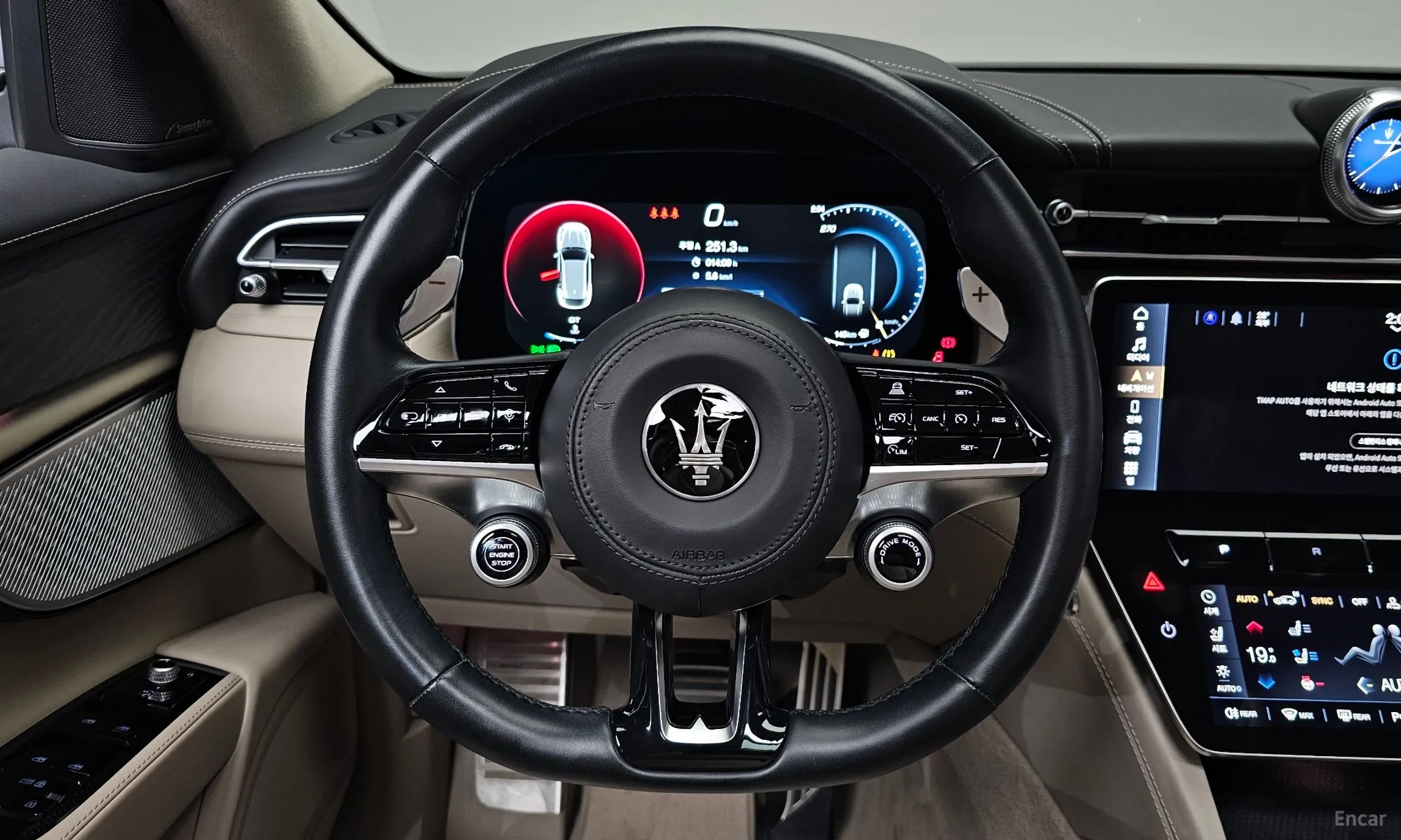 Maserati Grekale превью 12