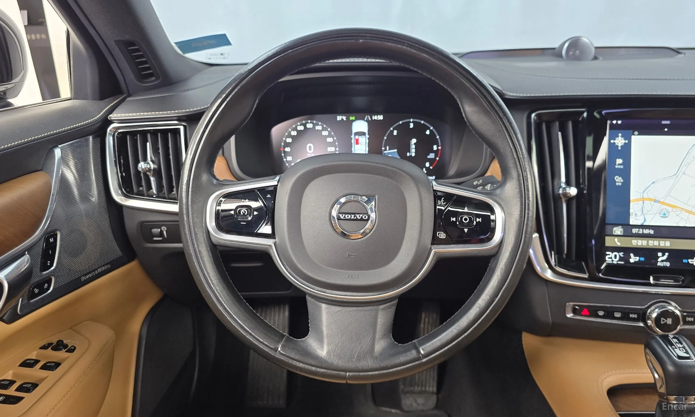 Volvo S90 превью 12