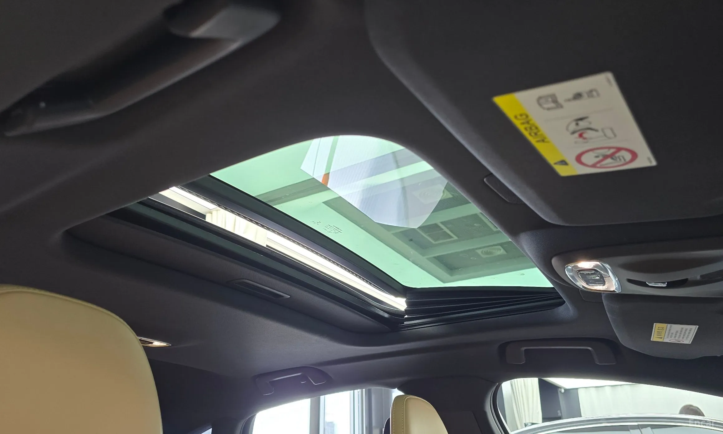 Volvo S90 превью 17
