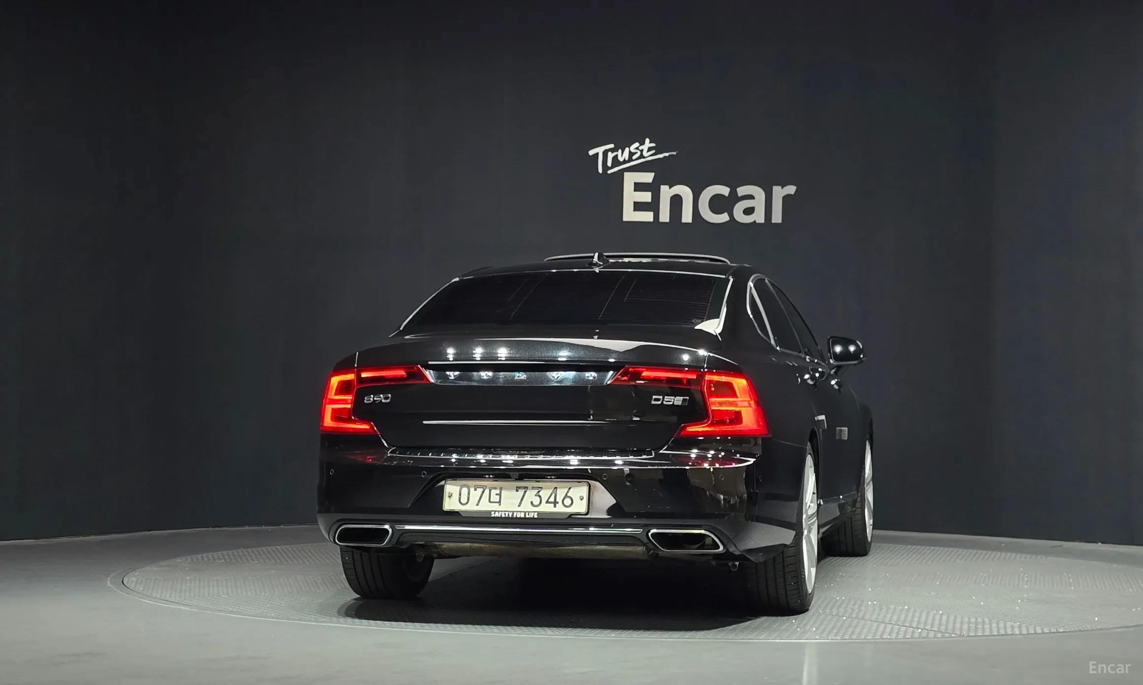Volvo S90 превью 4
