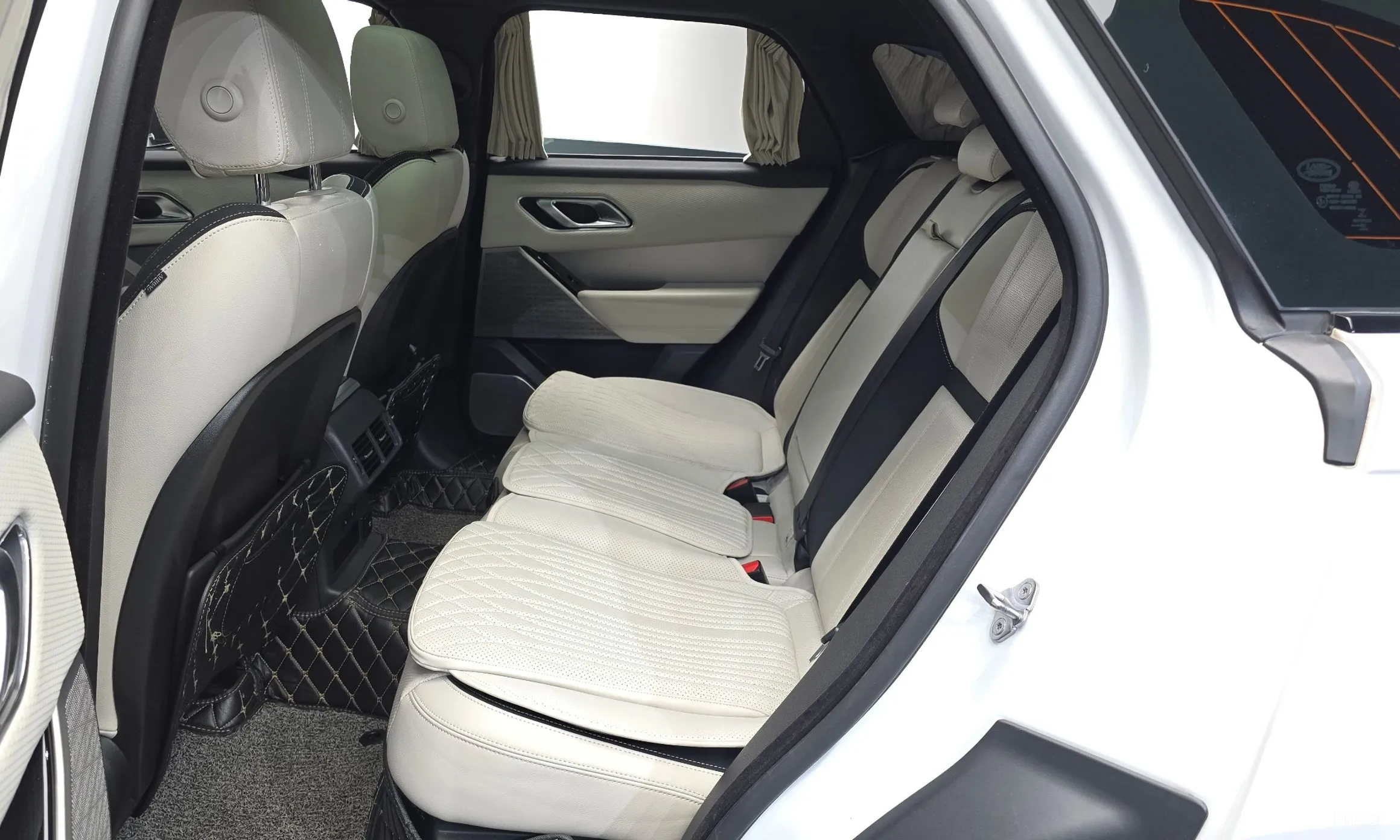 Land Rover Range Rover Bella превью 11
