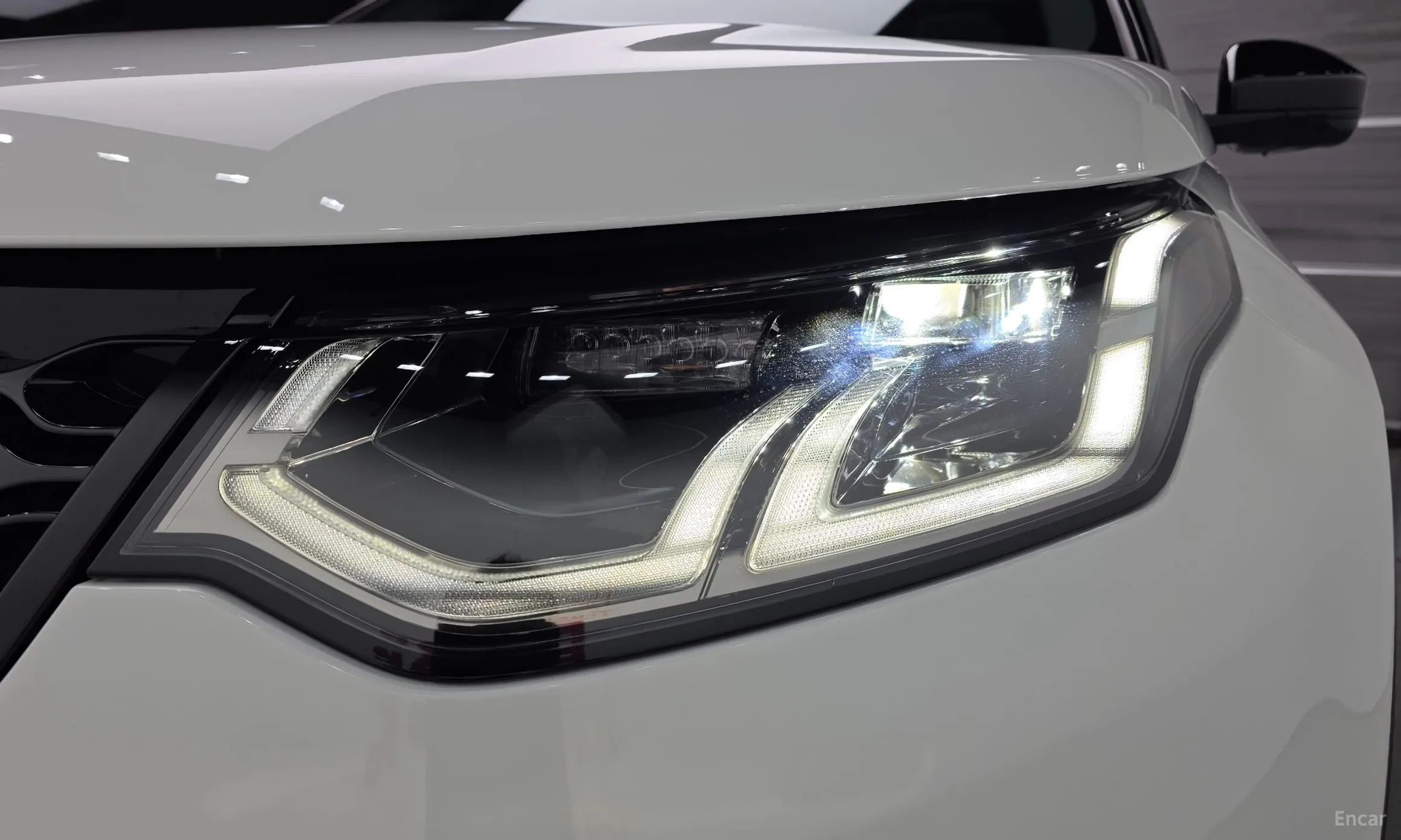 Land Rover Discovery Sports превью 17