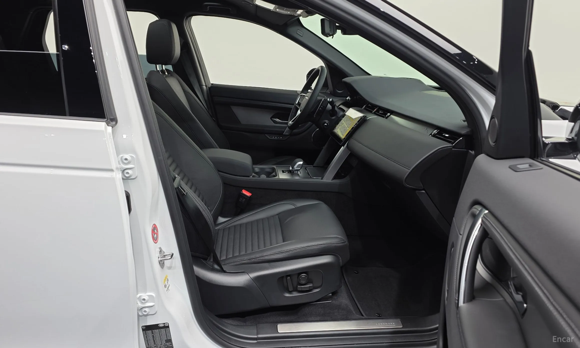 Land Rover Discovery Sports превью 3
