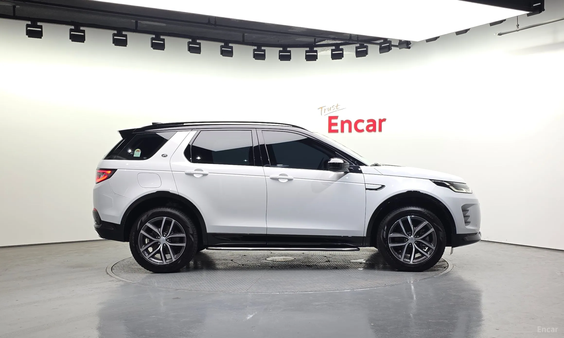 Land Rover Discovery Sports превью 5
