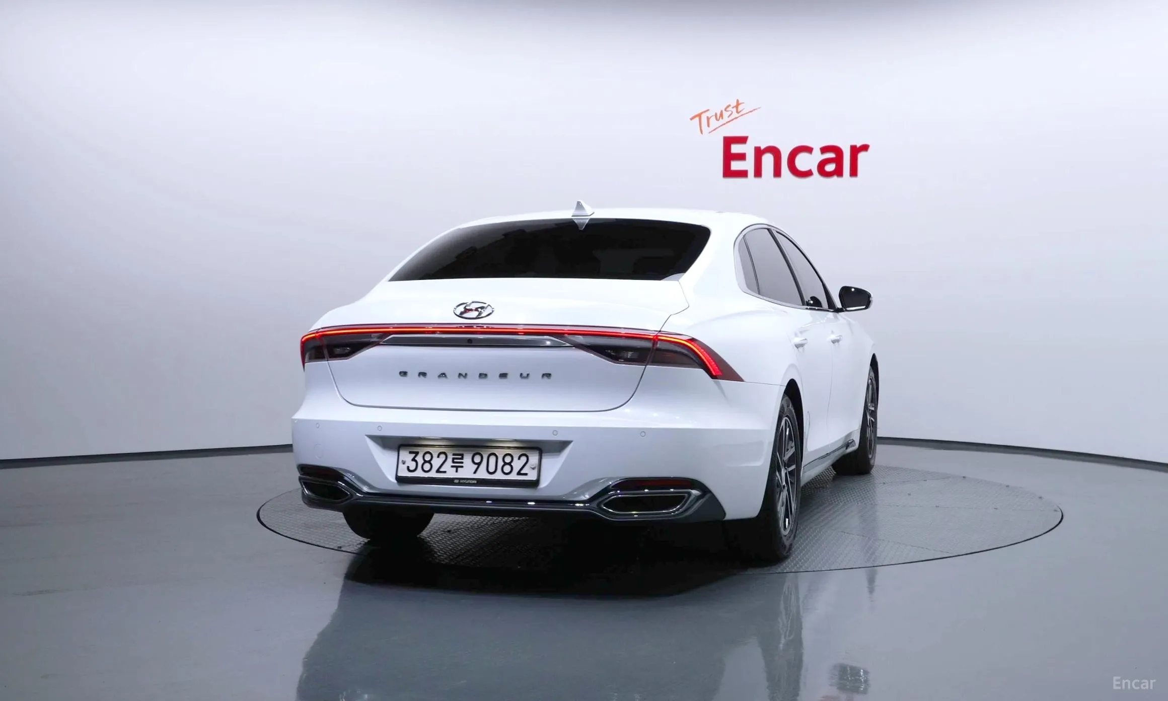 Hyundai Grandeur IG превью 4