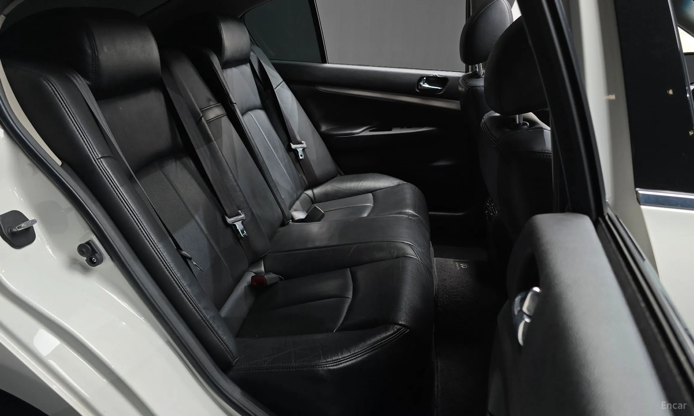 Infiniti G25 превью 11