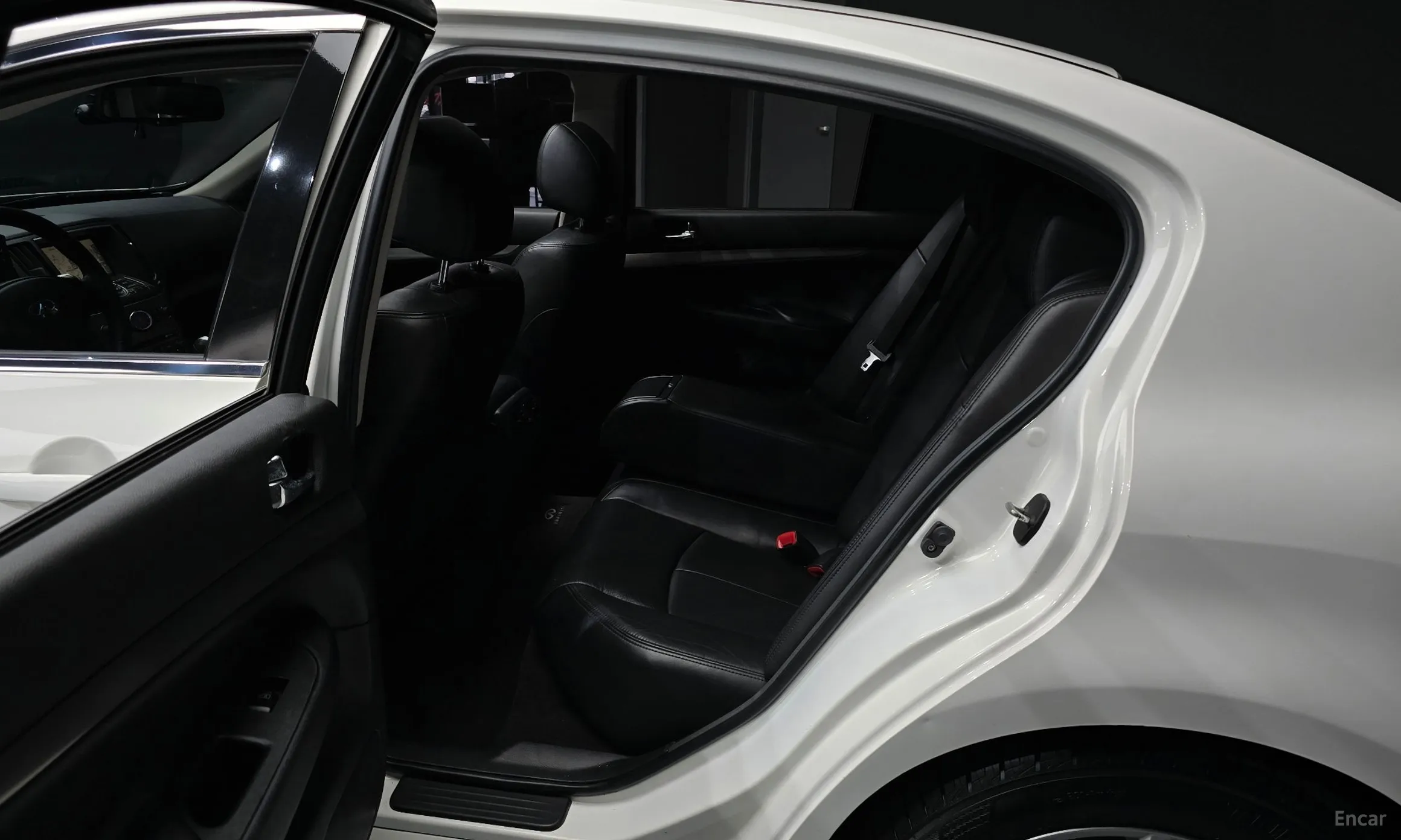 Infiniti G25 превью 12