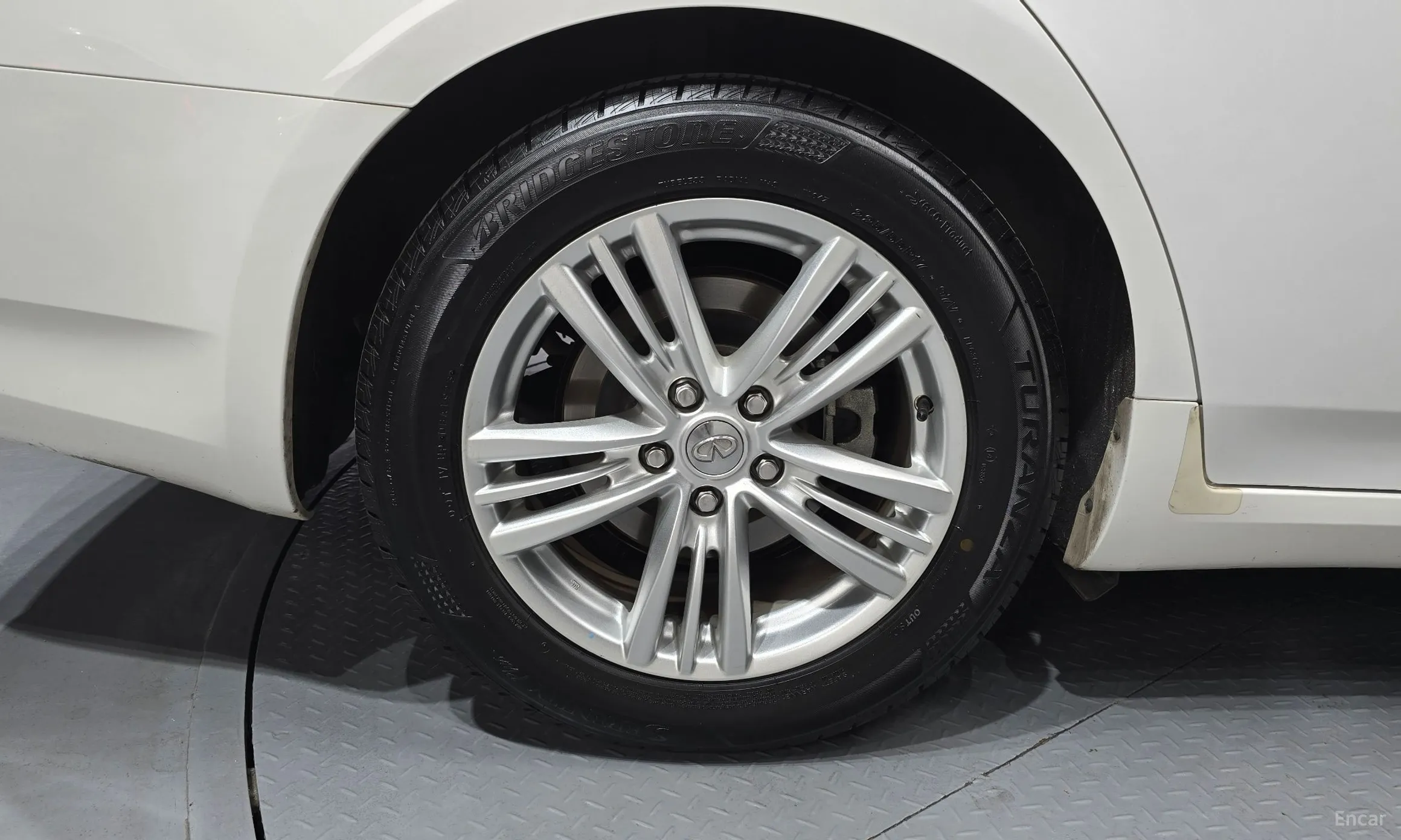 Infiniti G25 превью 5