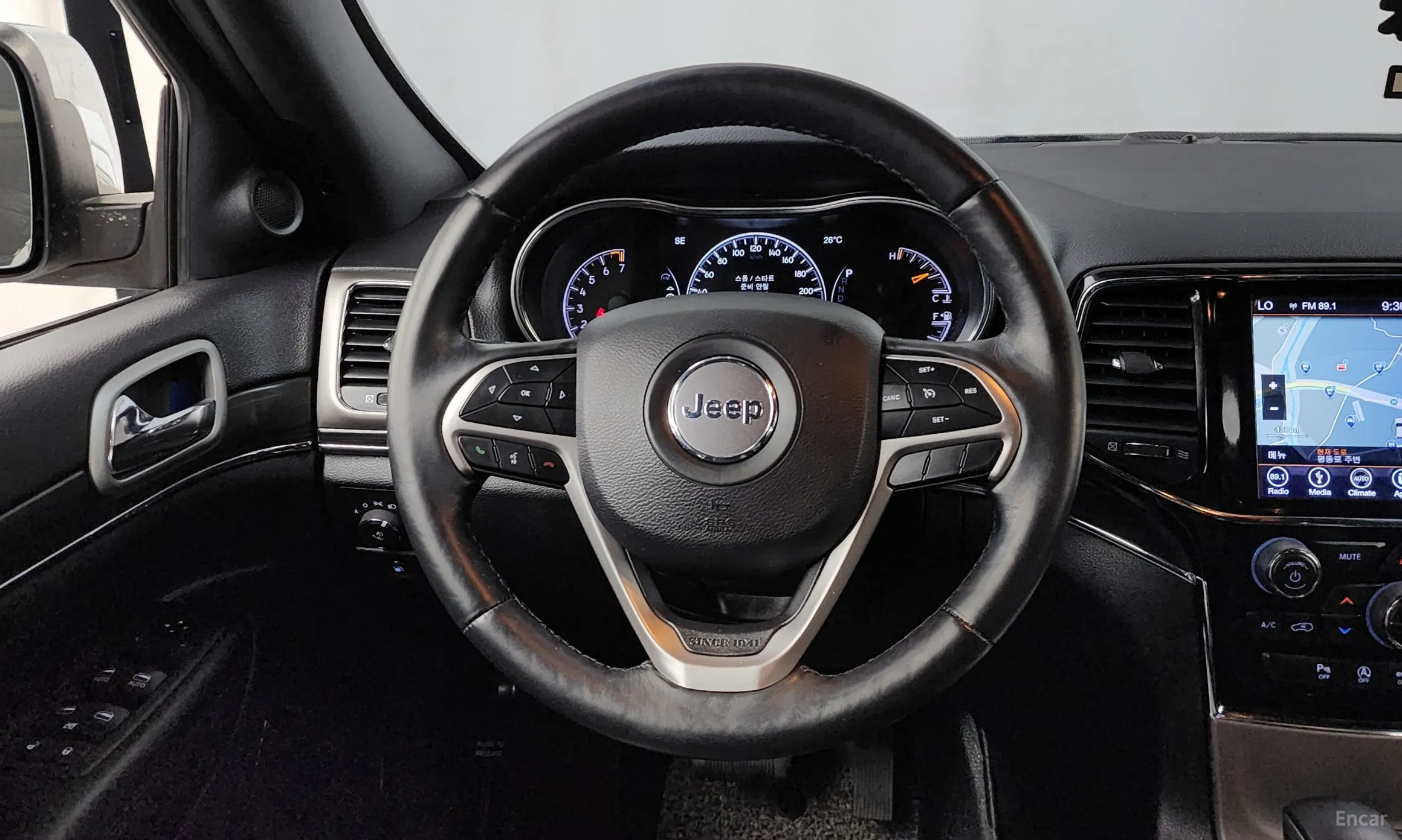 Jeep Grand Cherokee превью 13