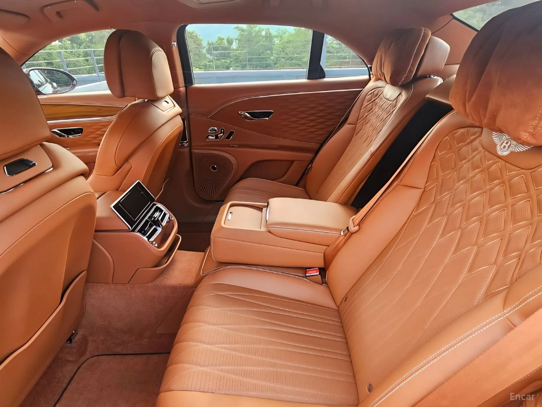 Bentley Flying Spur 3rd Generation превью 10