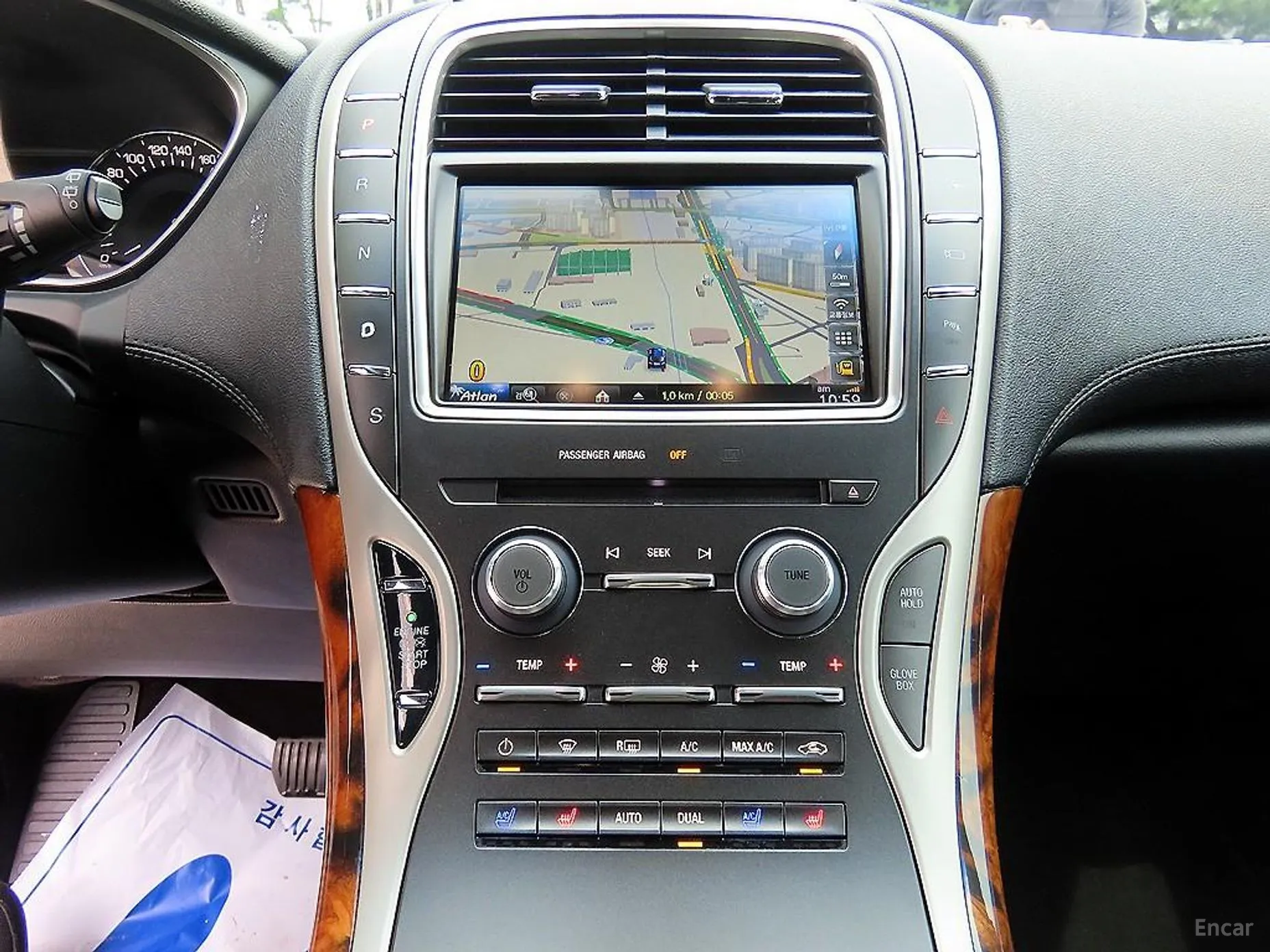 Lincoln MKX 2nd Generation превью 12
