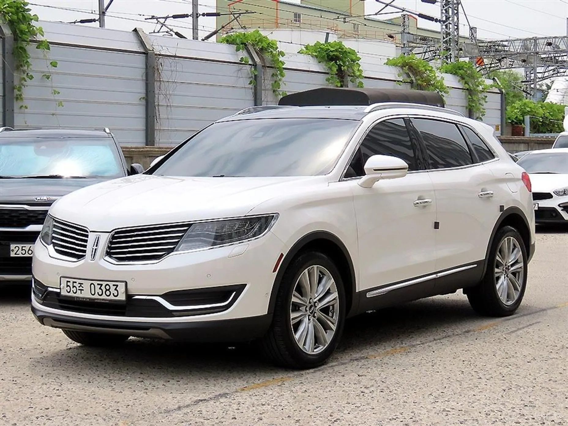 Lincoln MKX 2nd Generation