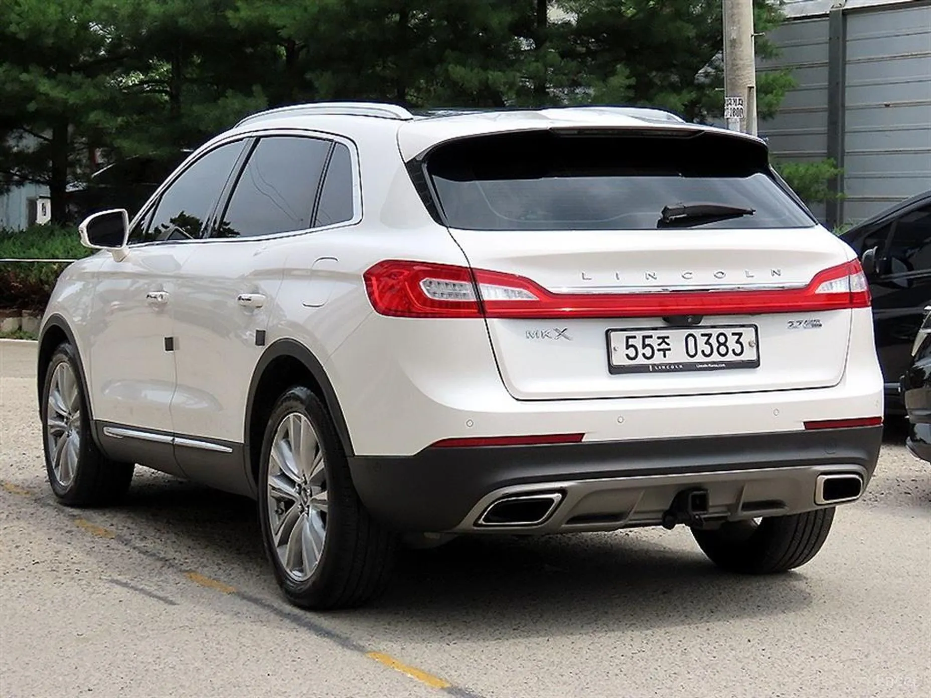 Lincoln MKX 2nd Generation превью 3