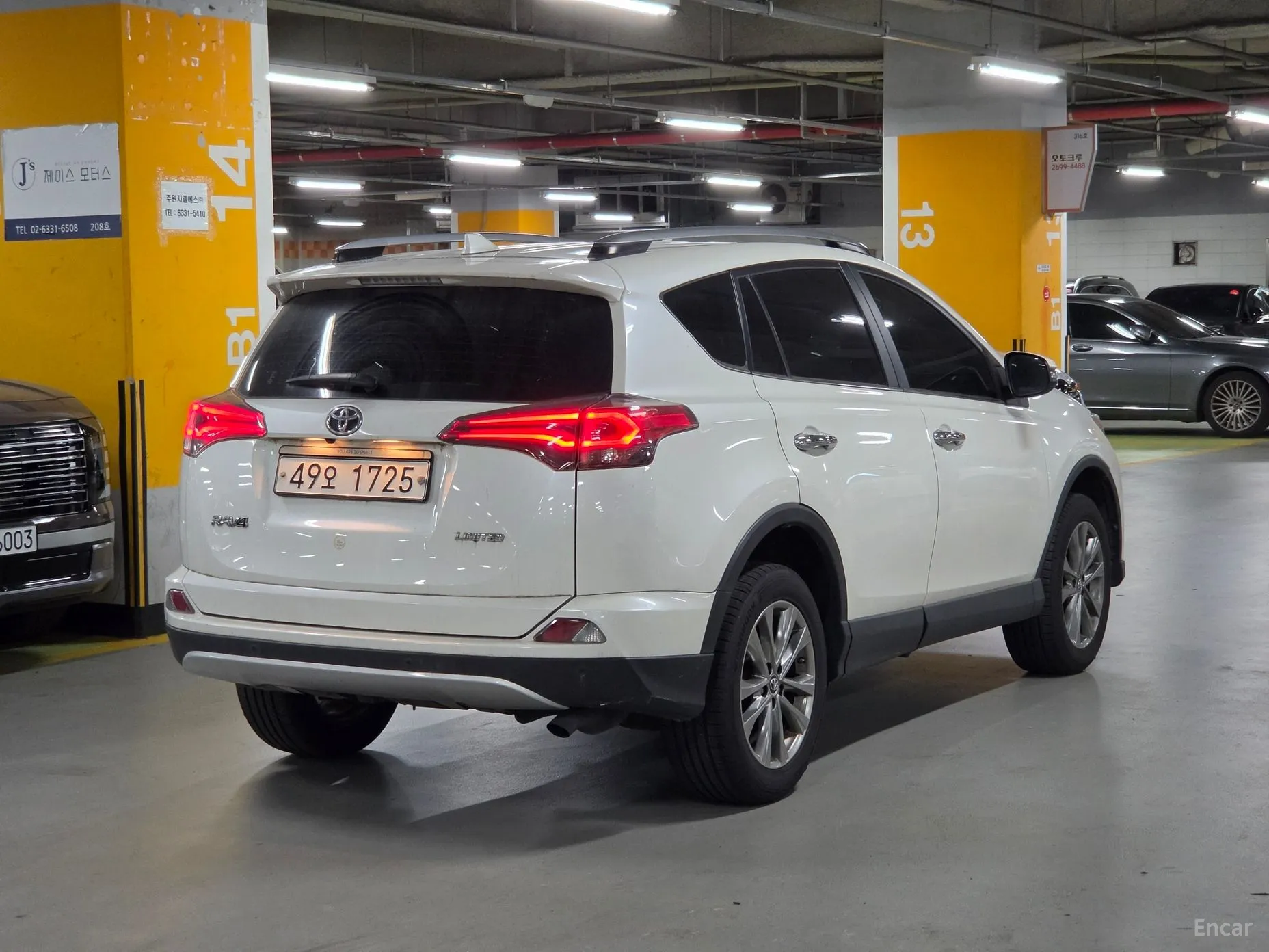 Toyota RAV4 превью 4