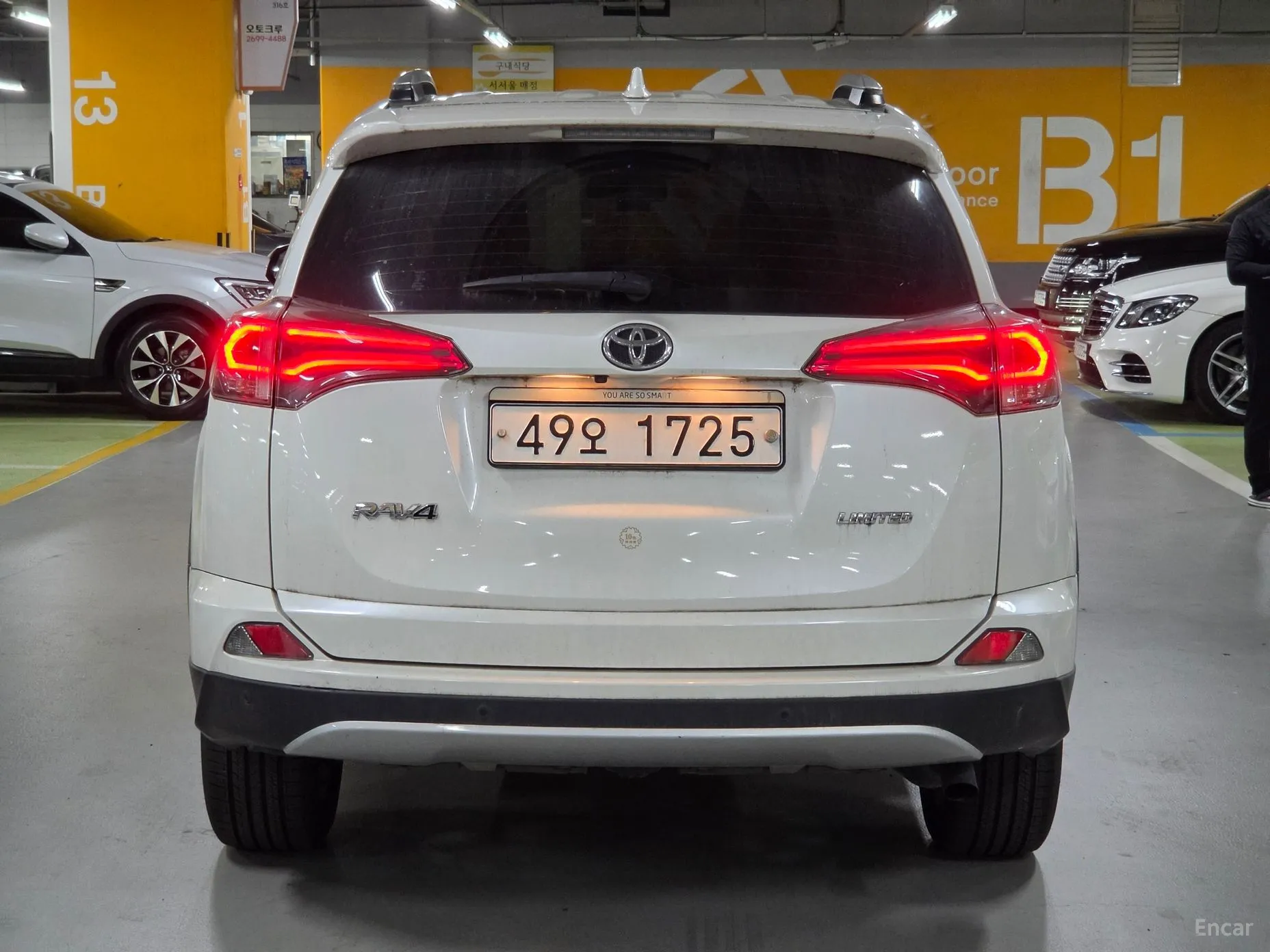 Toyota RAV4 превью 5