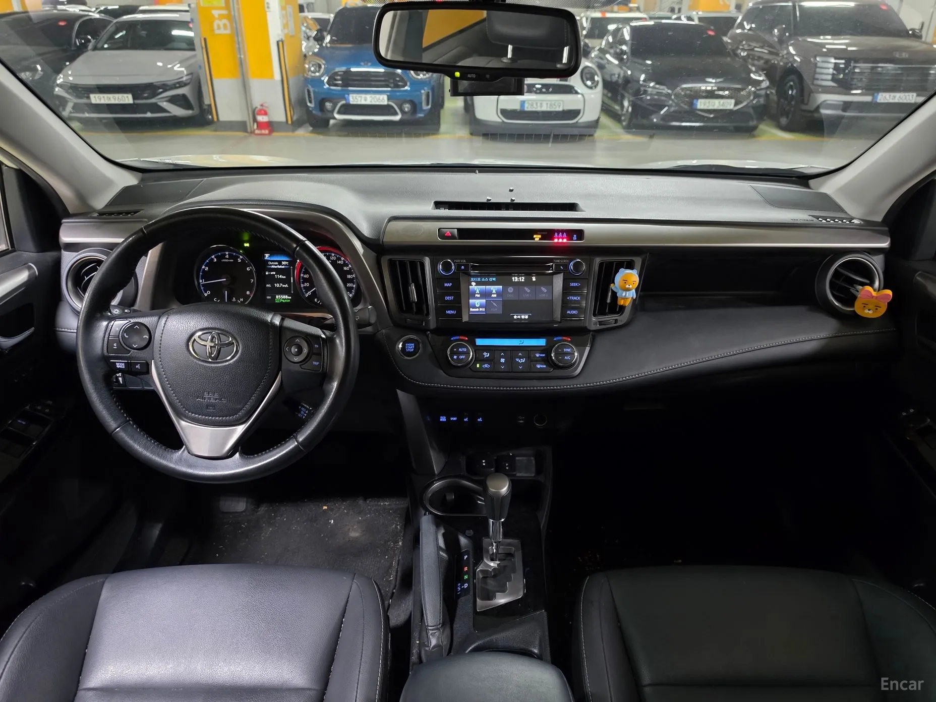 Toyota RAV4 превью 7