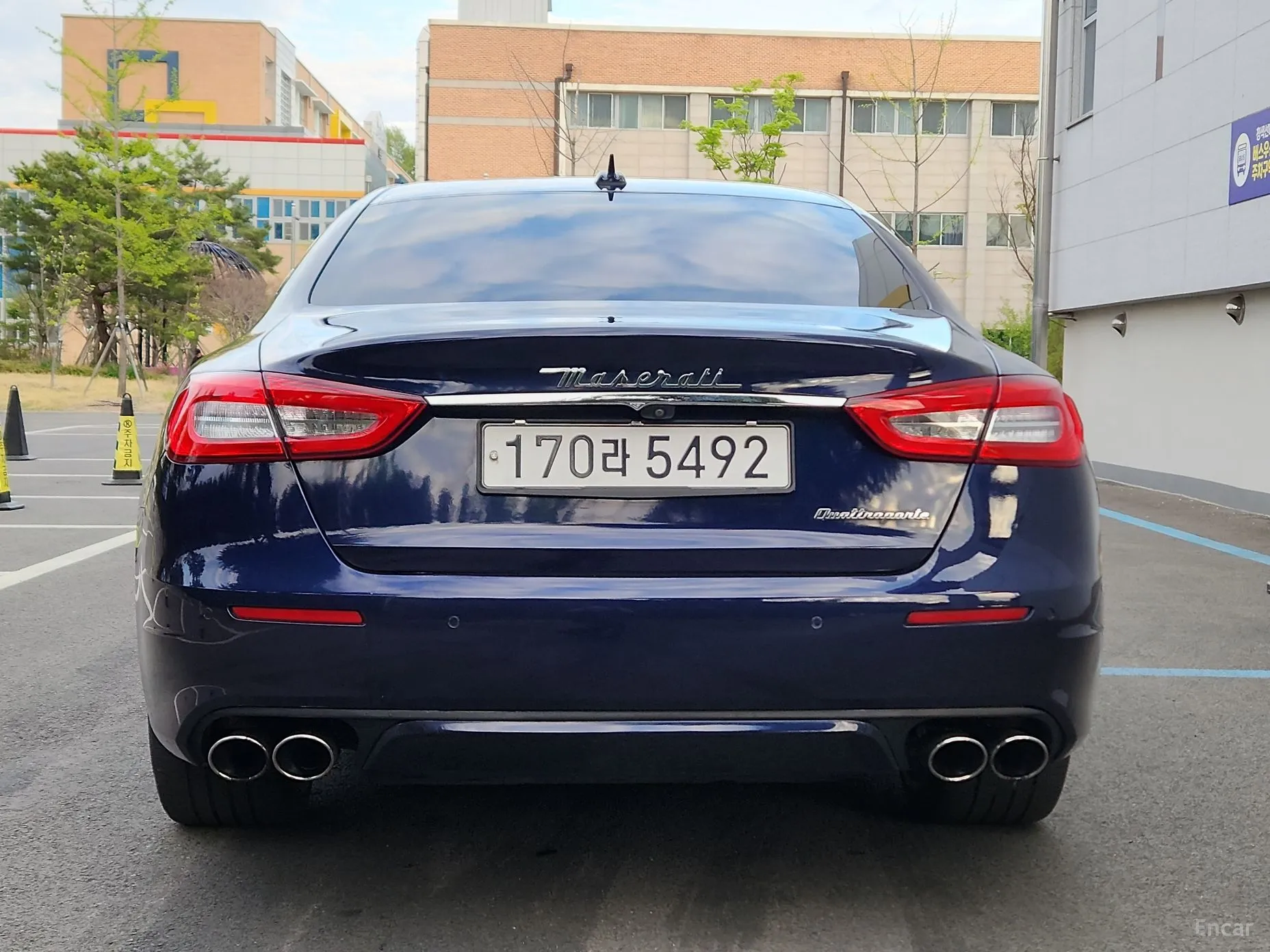 Maserati Quattroporte превью 6