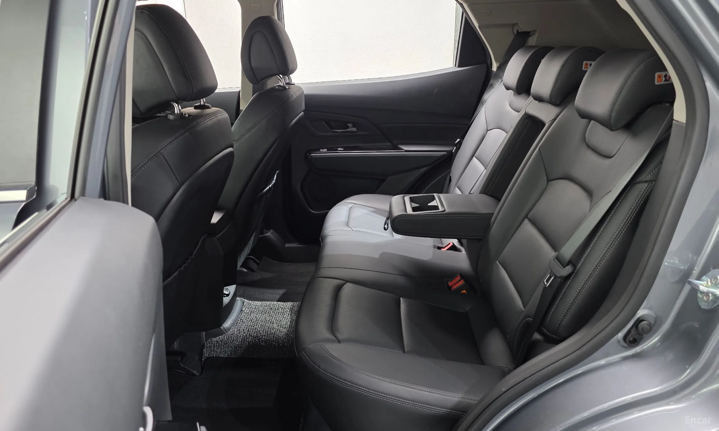 KG Mobility (SsangYong) Beautiful Korando превью 12