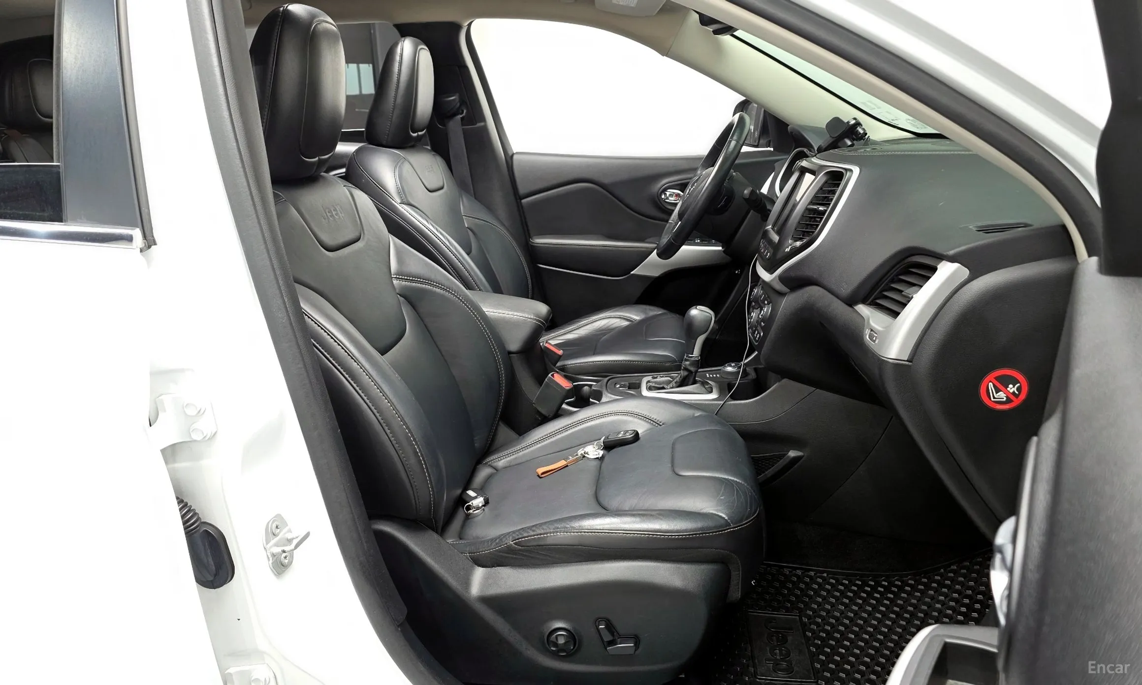Jeep Cherokee (KL) превью 11