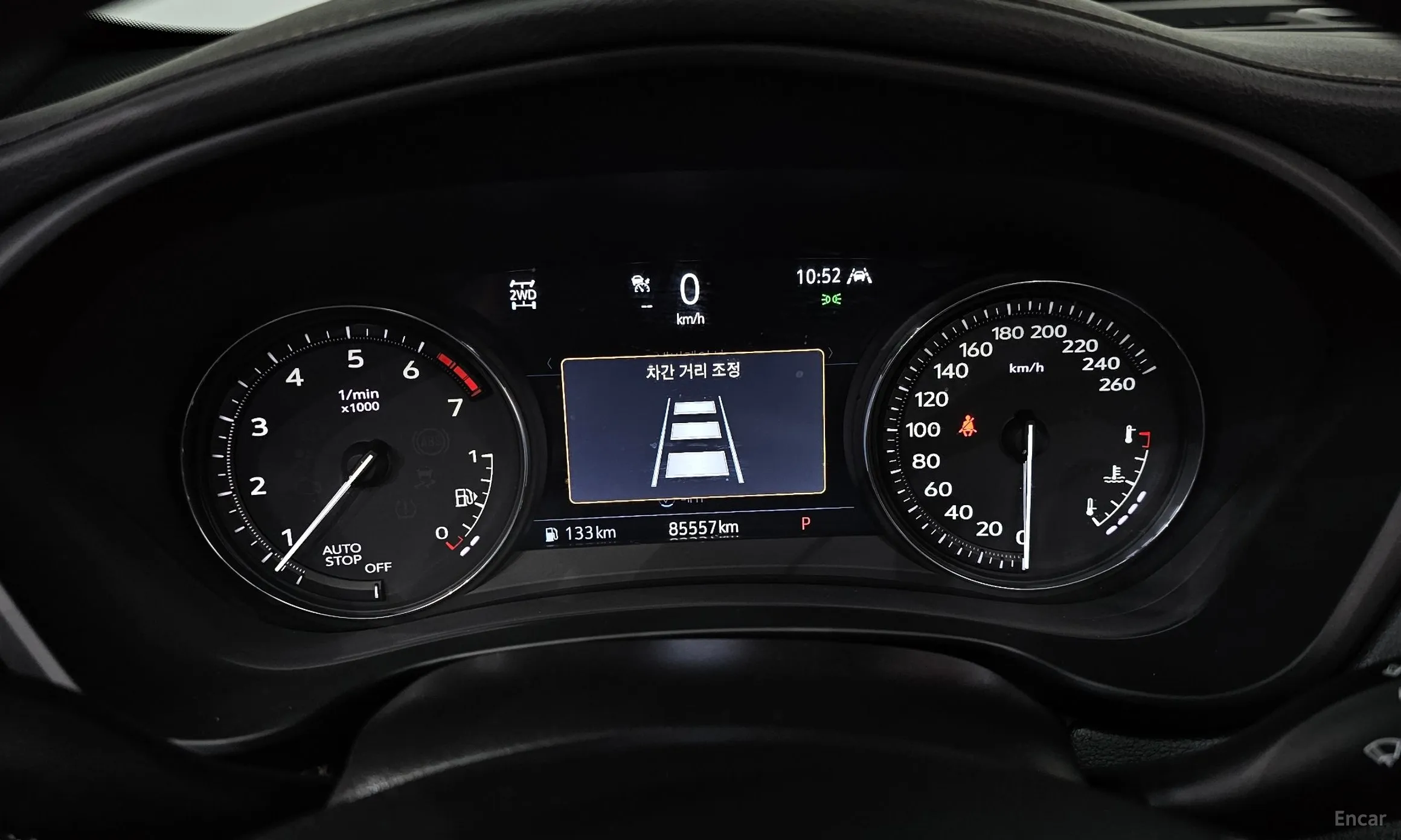 Cadillac XT4 превью 8