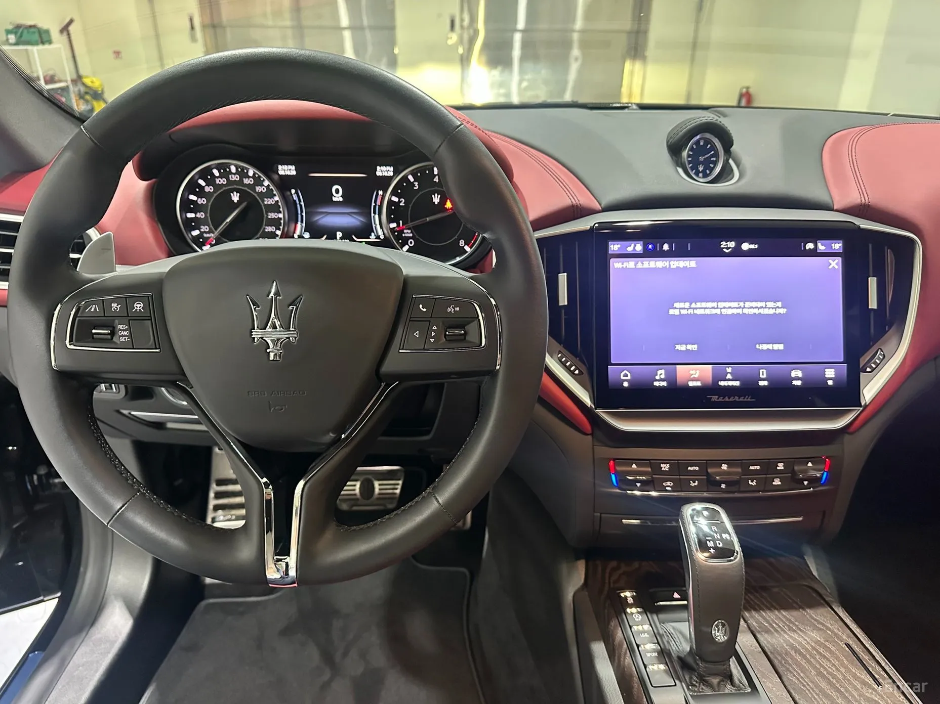 Maserati Ghibli превью 10