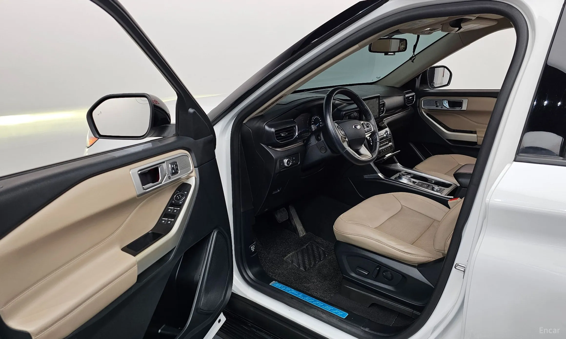 Ford Explorer 6th Generation превью 10