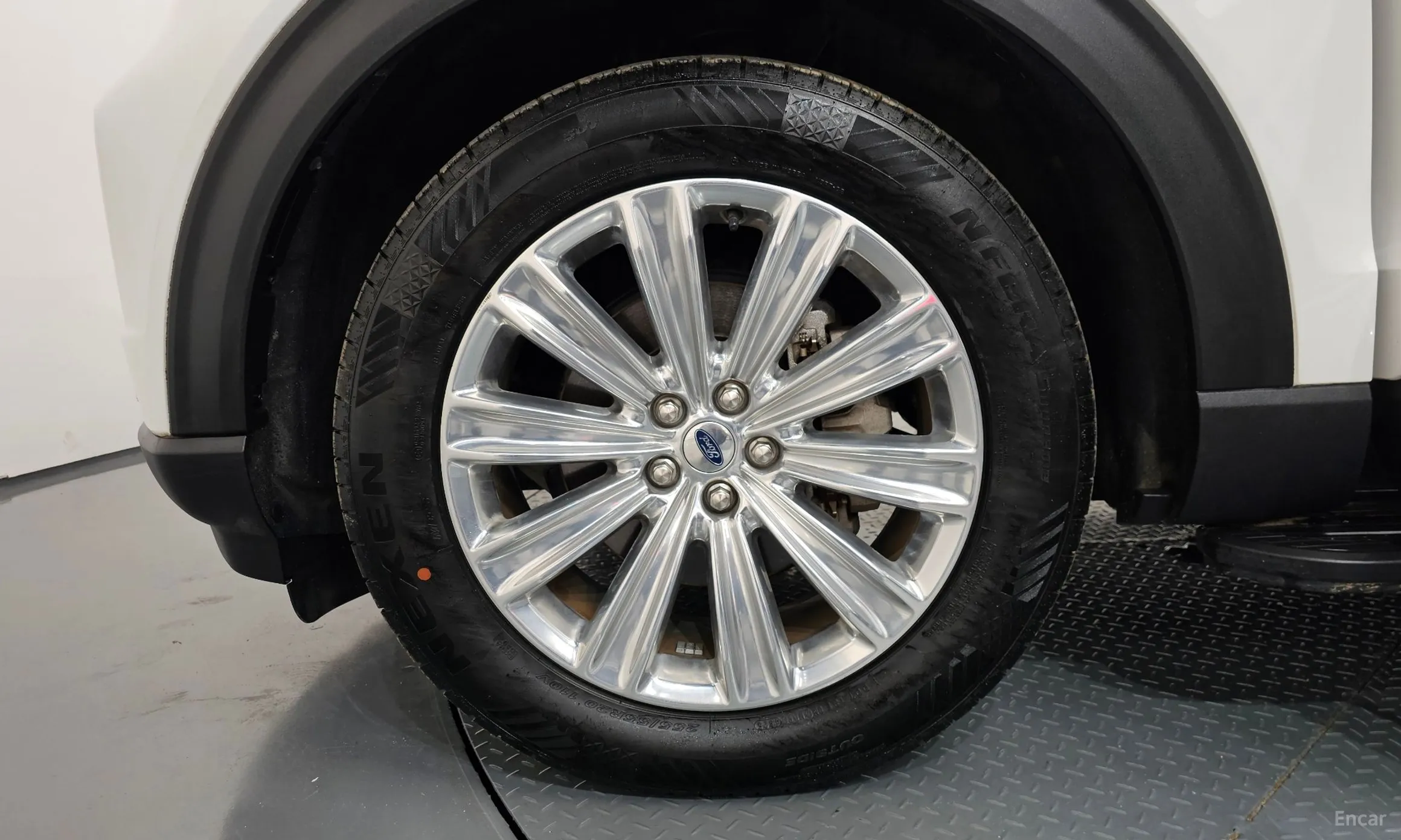 Ford Explorer 6th Generation превью 5