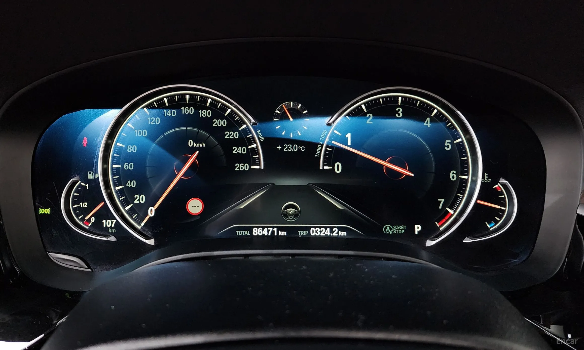 BMW 5 Series (G30) превью 8