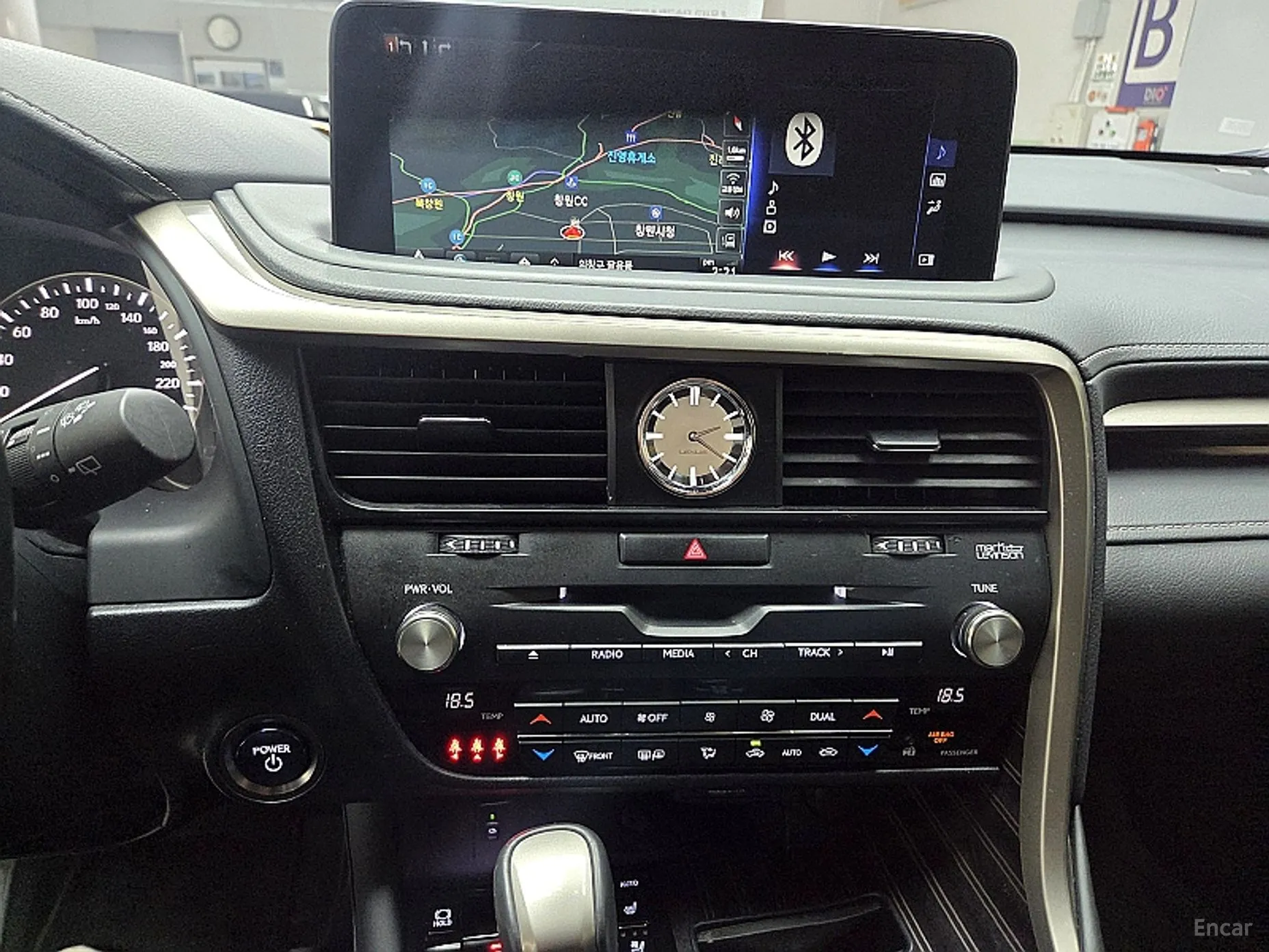 Lexus RX450h Gen 4 превью 13