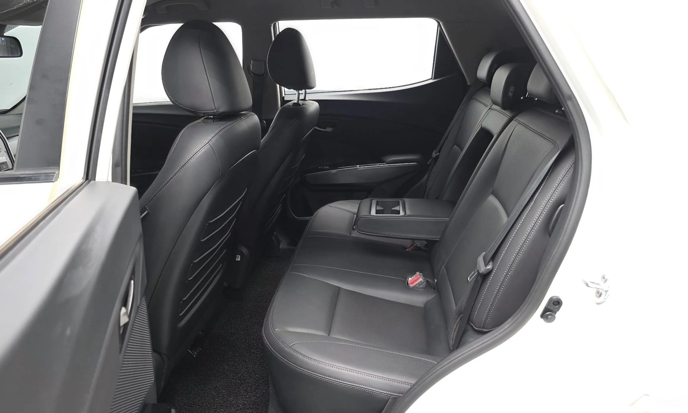 KG Mobility (SsangYong) Berry New Tivoli превью 11