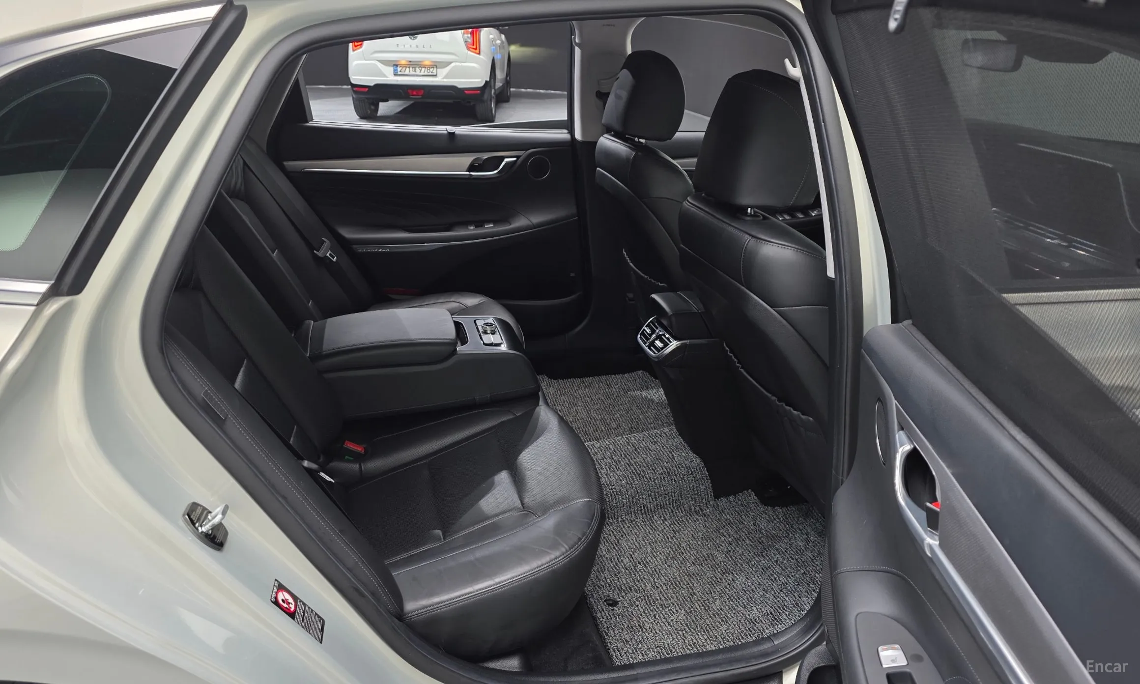 Hyundai Grandeur IG превью 11