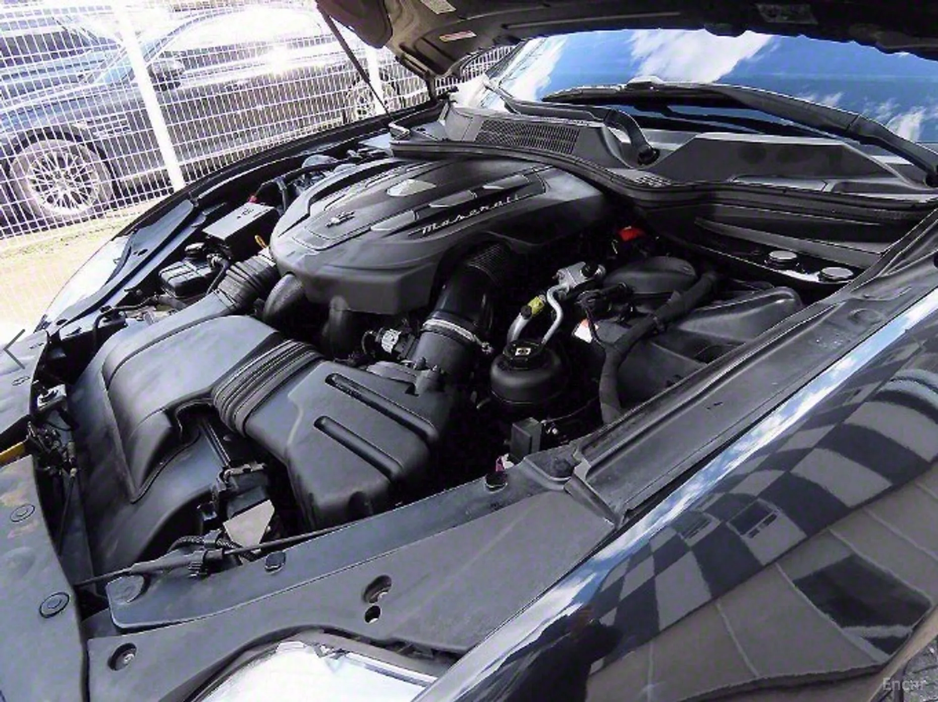 Maserati Quattroporte превью 19