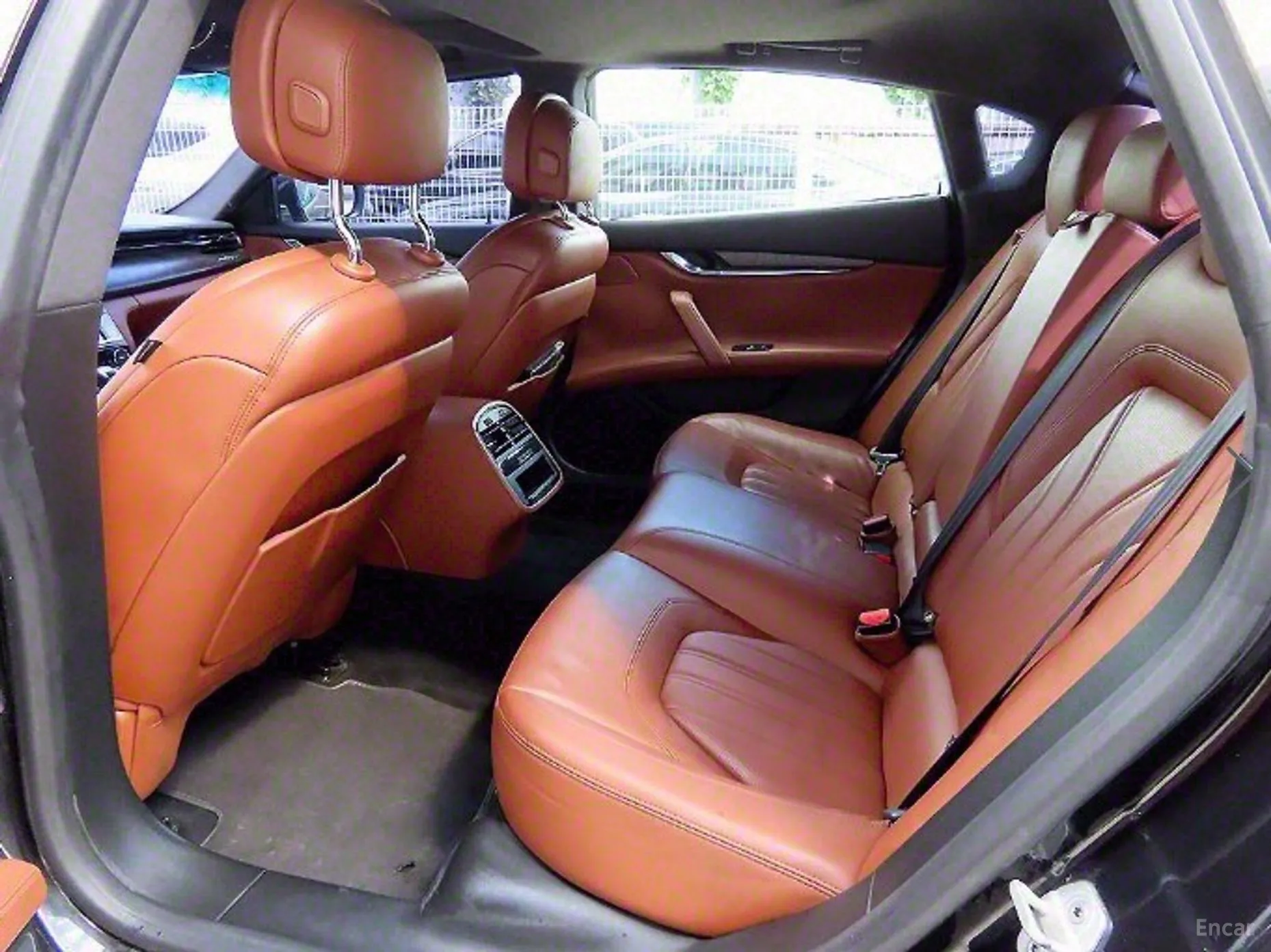 Maserati Quattroporte превью 6