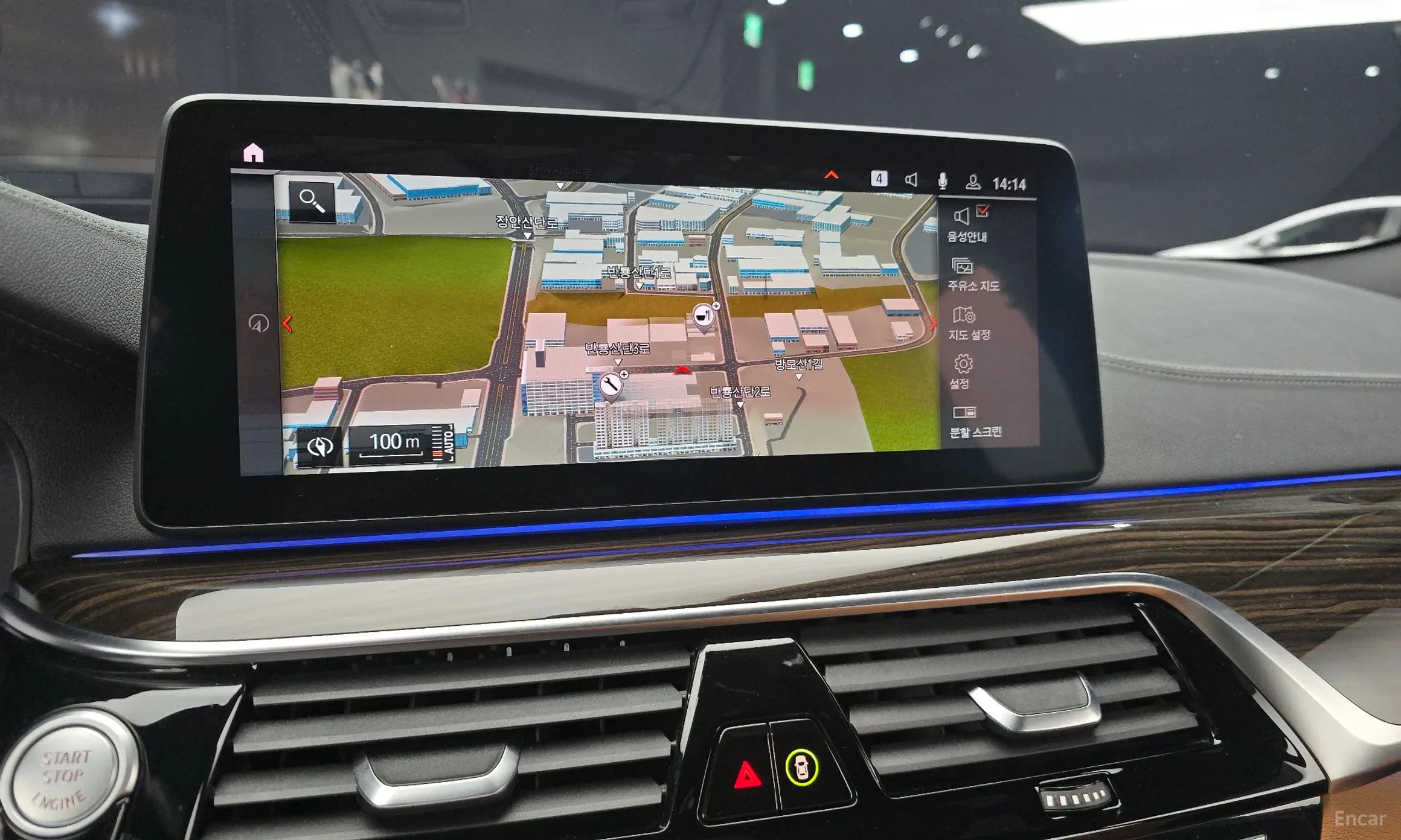 BMW 5 Series (G30) превью 15