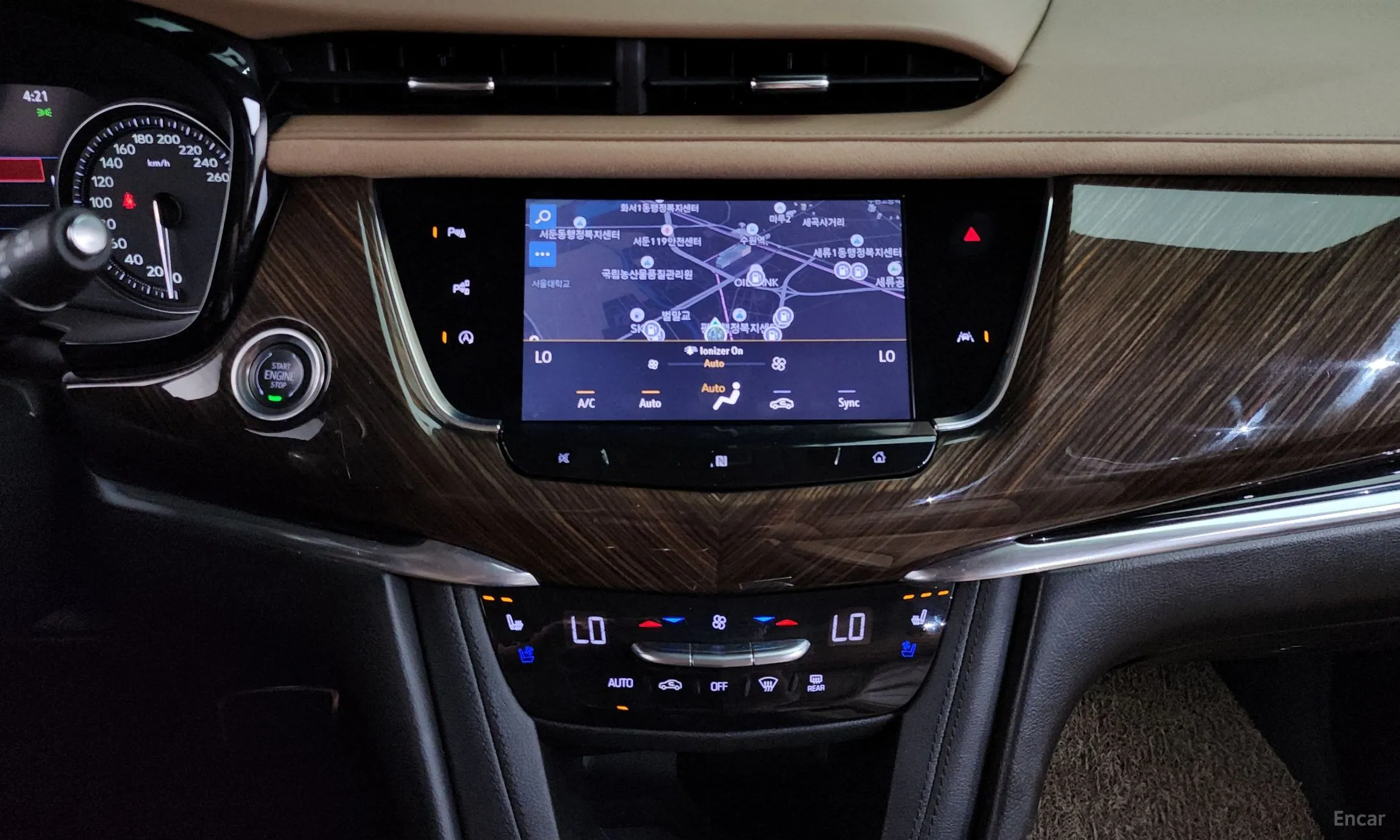 Cadillac XT6 превью 12
