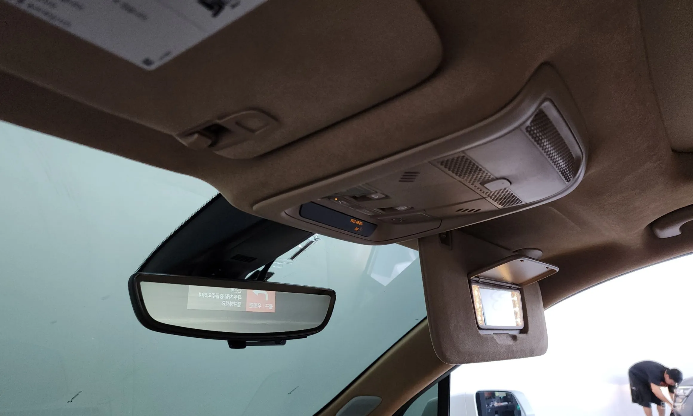 Cadillac XT6 превью 19
