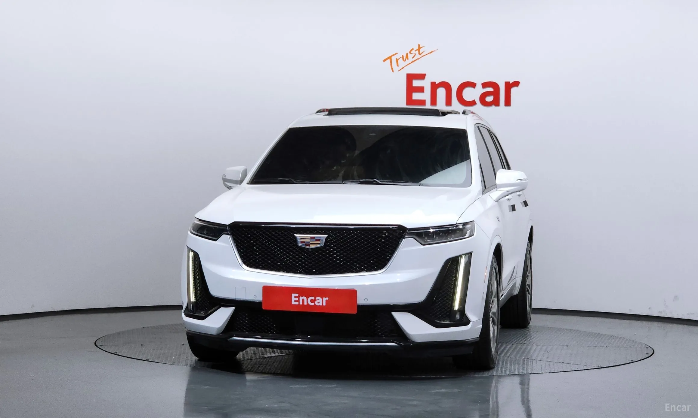 Cadillac XT6 превью 3