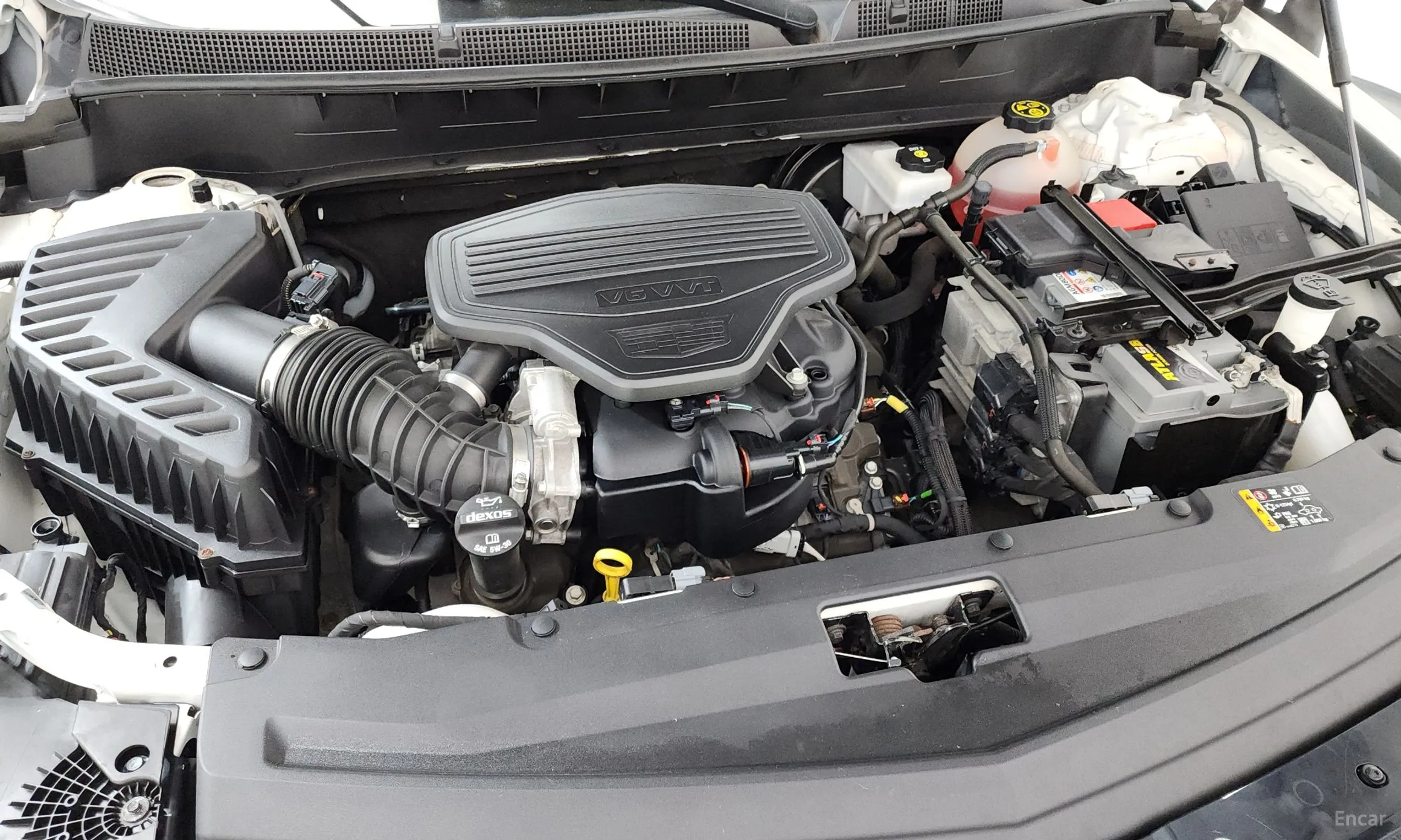 Cadillac XT6 превью 6