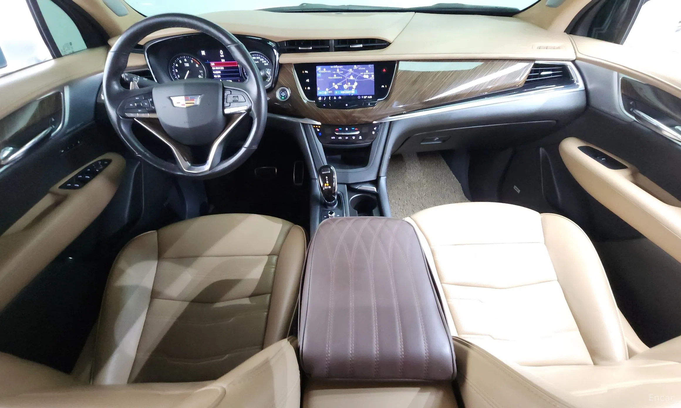 Cadillac XT6 превью 7