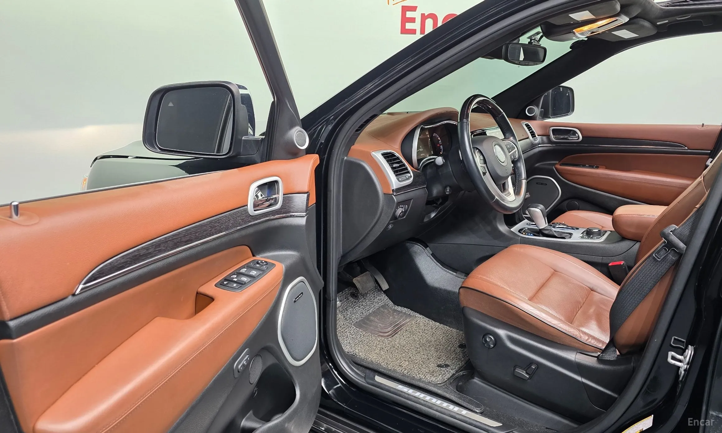 Jeep Grand Cherokee превью 10