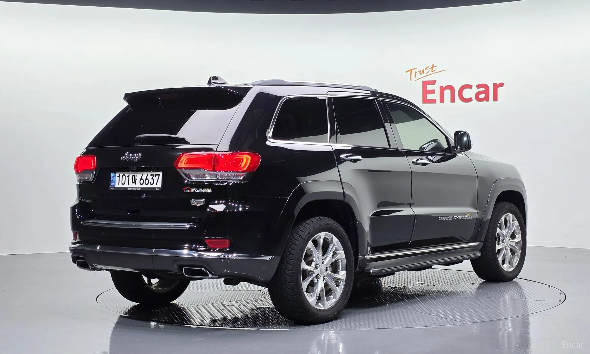 Jeep Grand Cherokee превью 2
