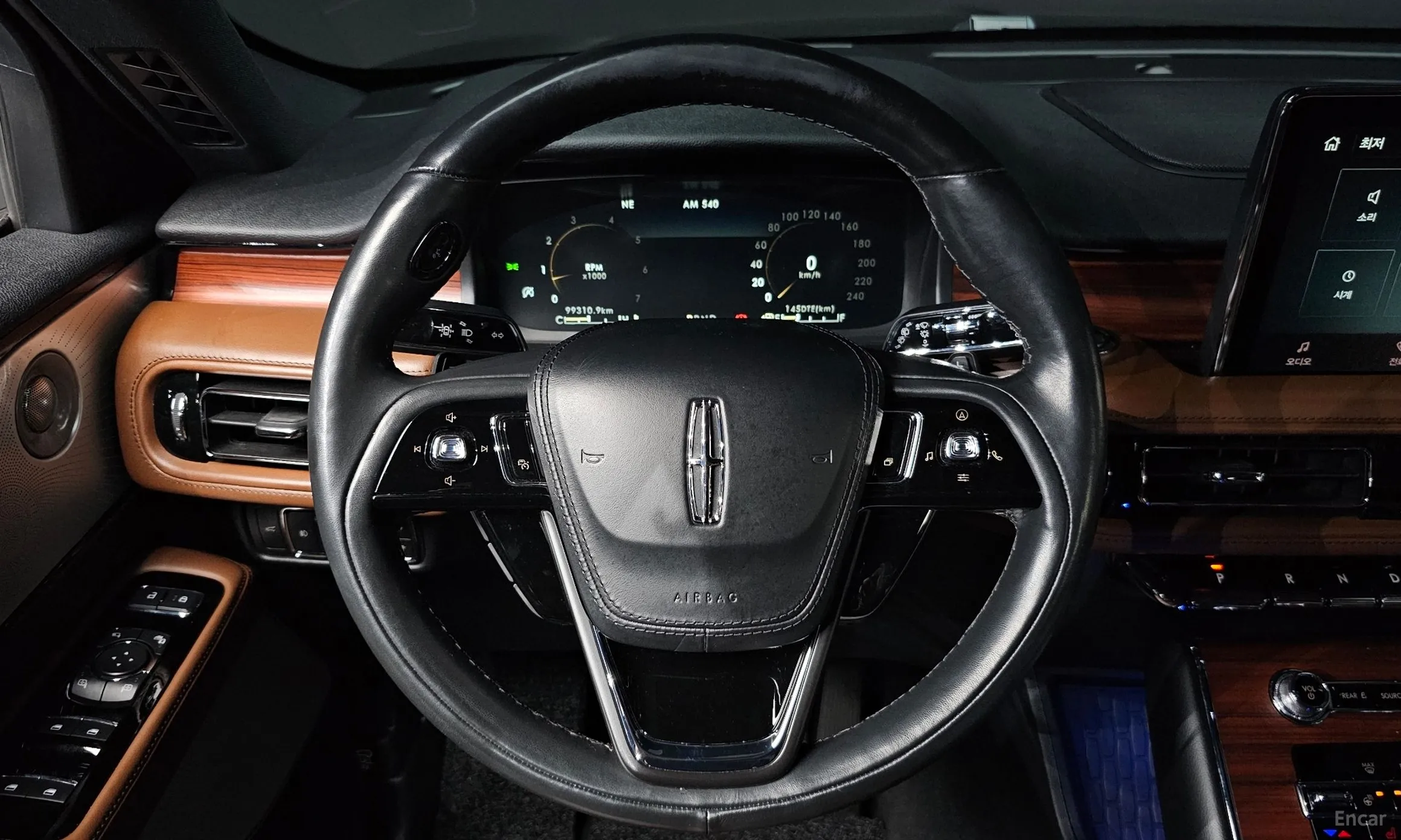 Lincoln Aviator 2nd Generation превью 15