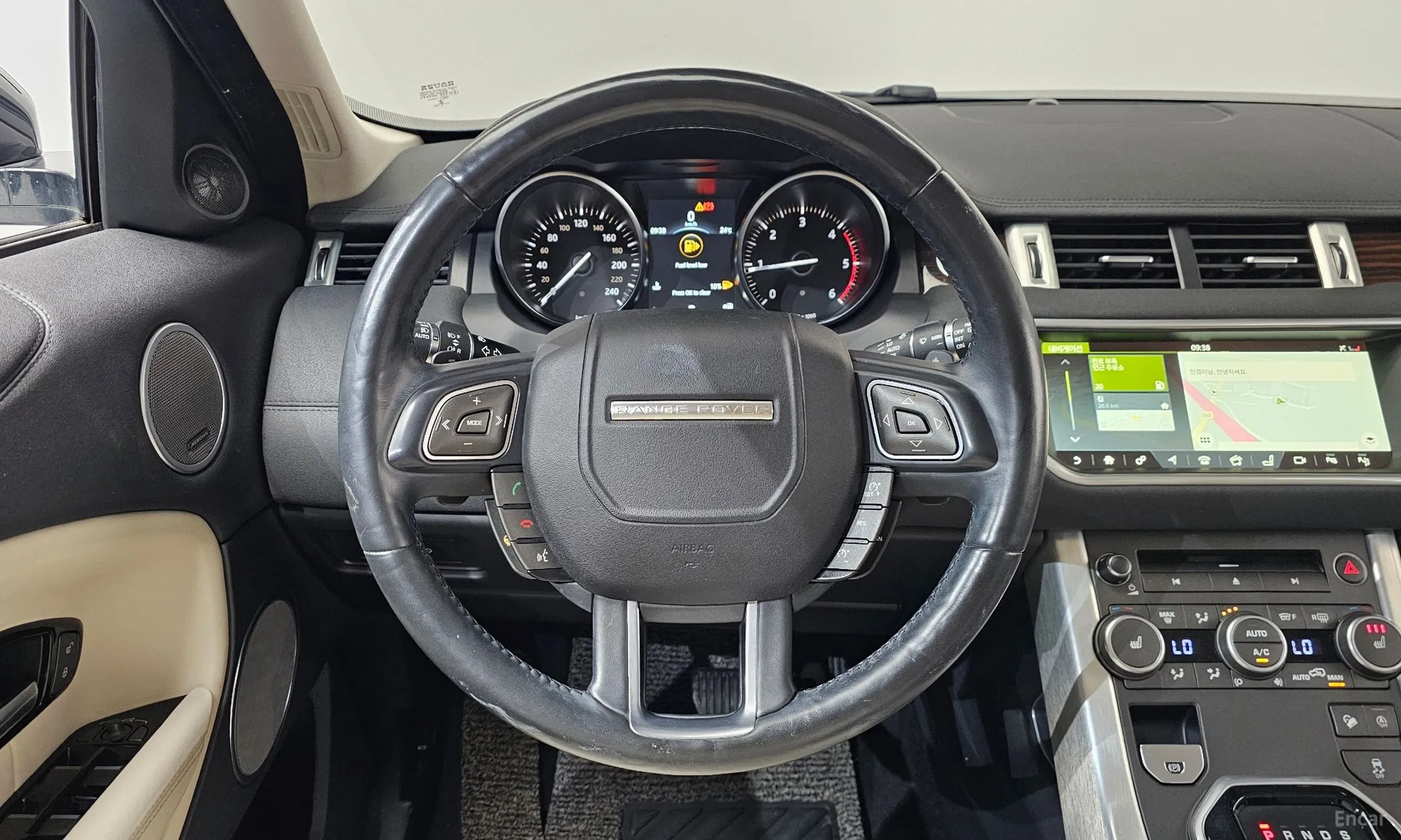 Land Rover Range Rover Evoque превью 12
