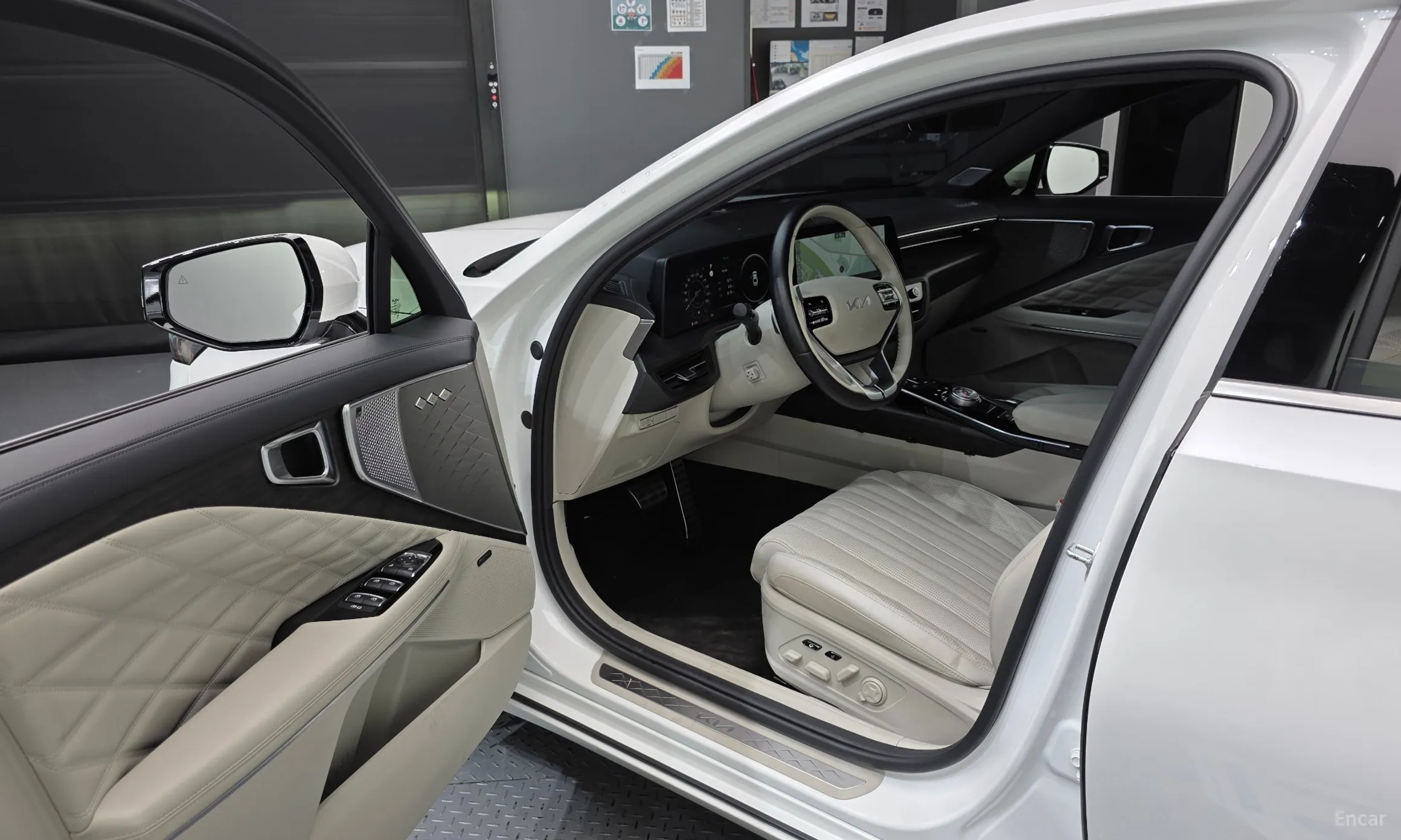 Kia K8 превью 10