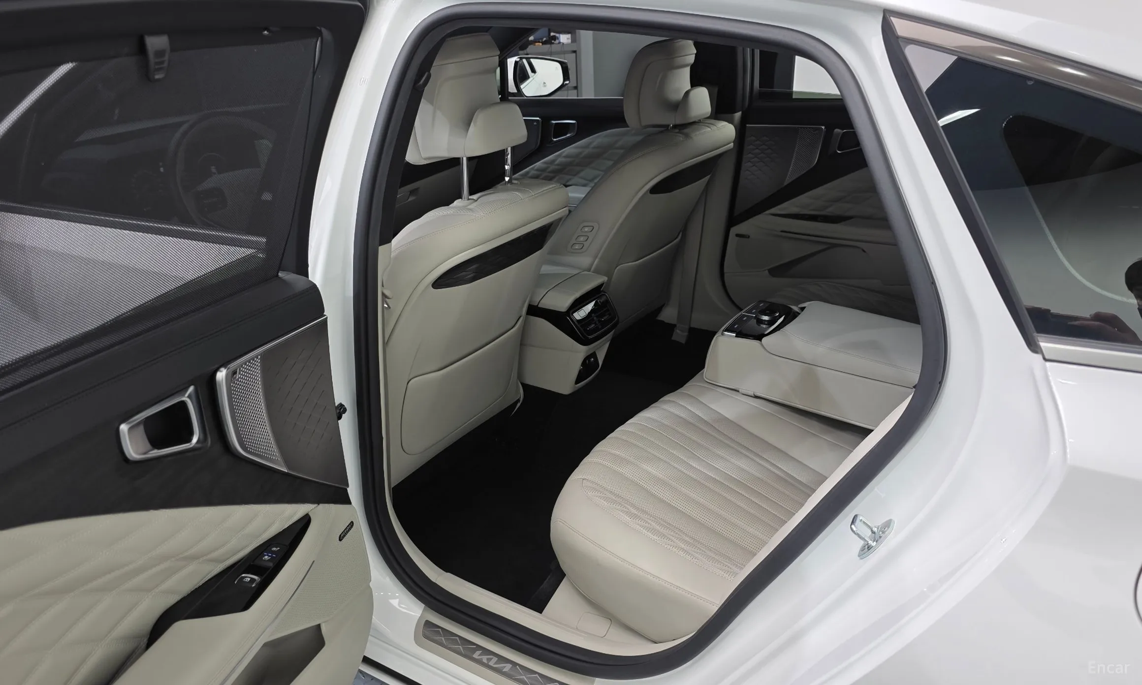 Kia K8 превью 11
