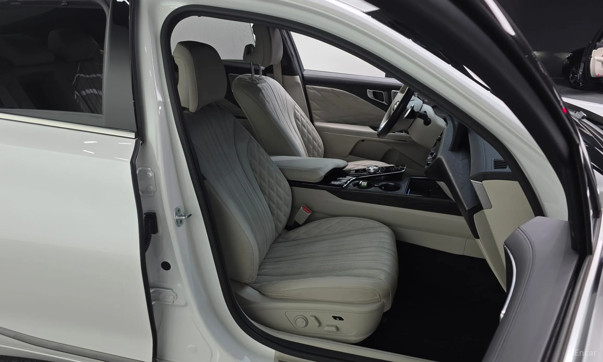 Kia K8 превью 12