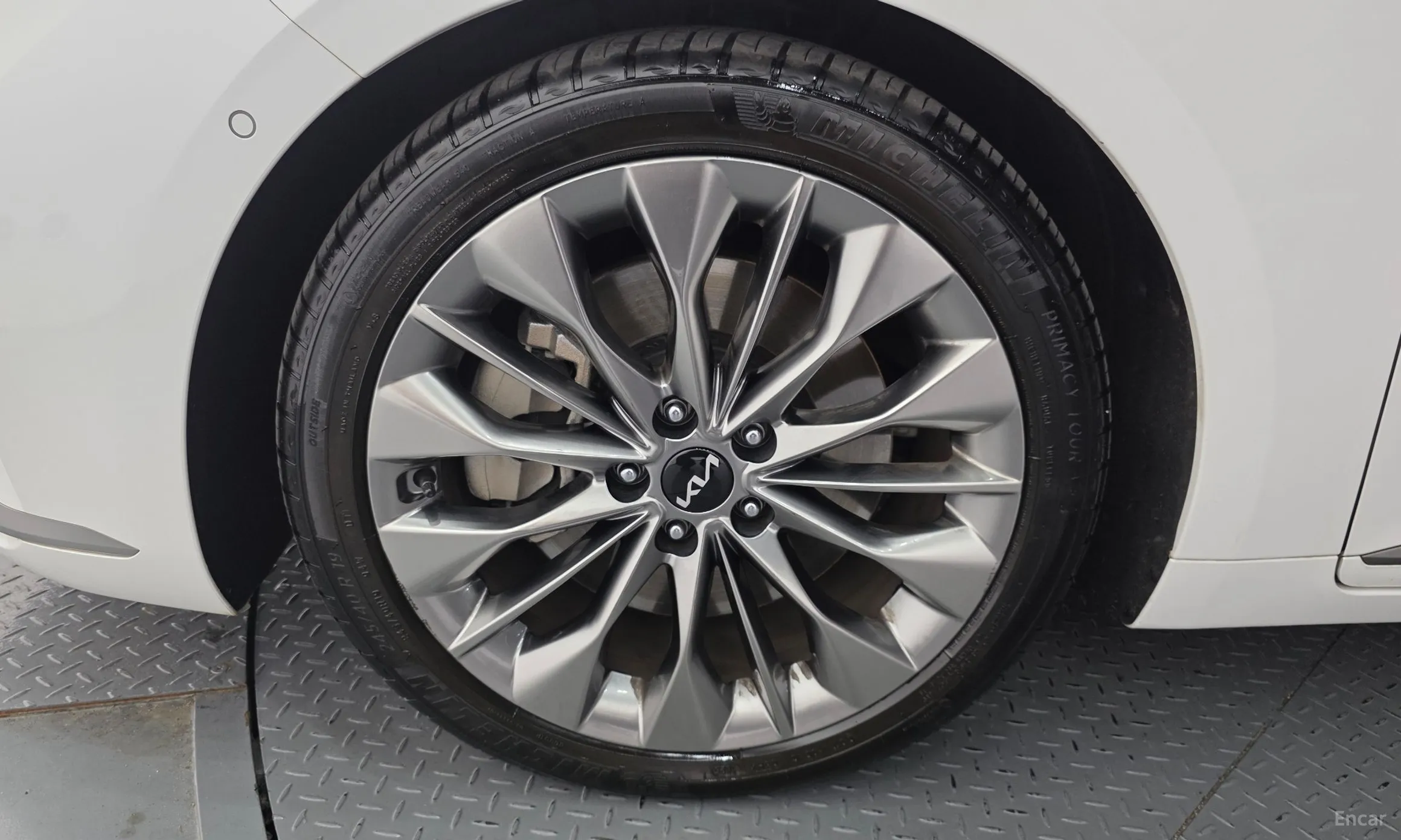 Kia K8 превью 5