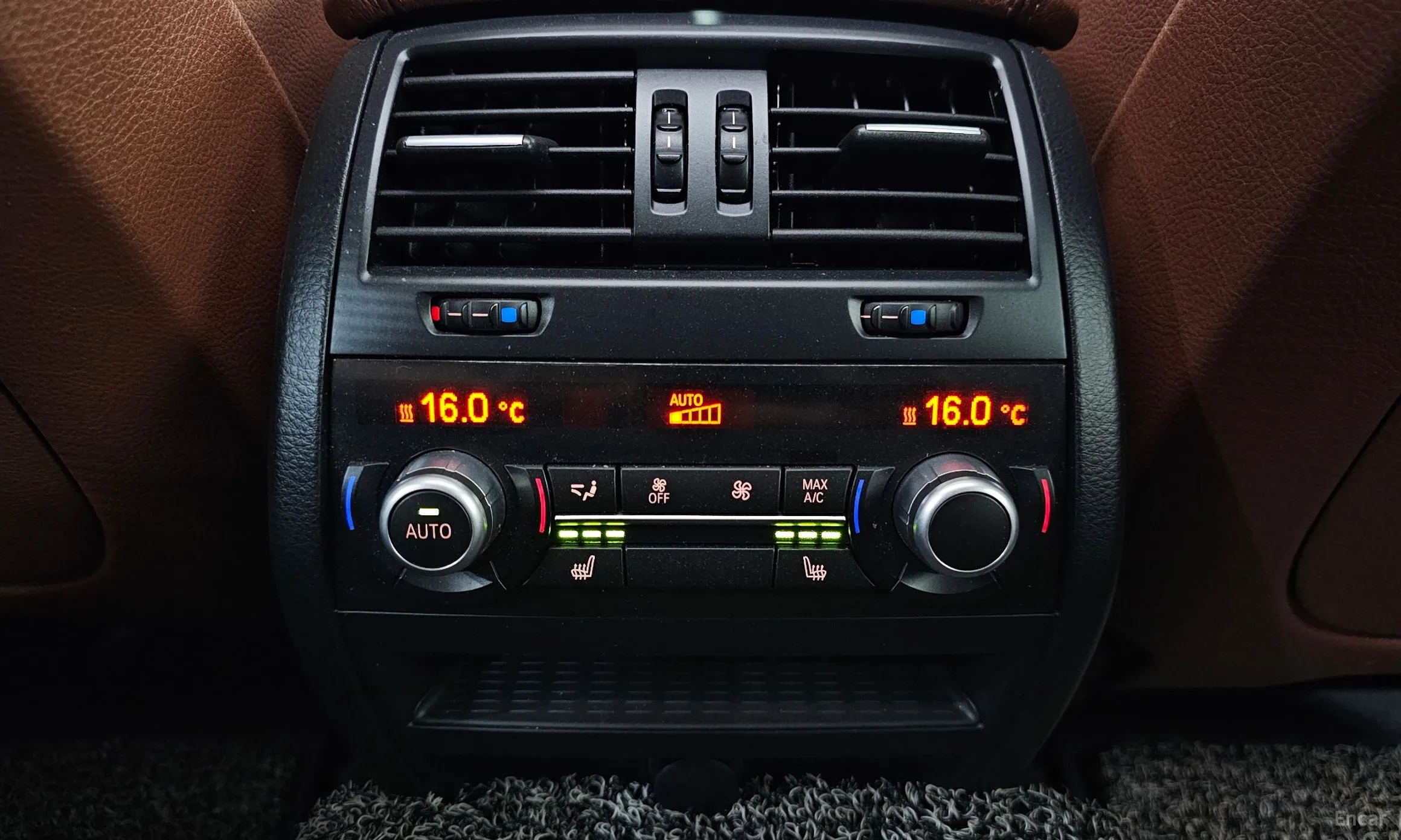 BMW 5 Series (F10) превью 18