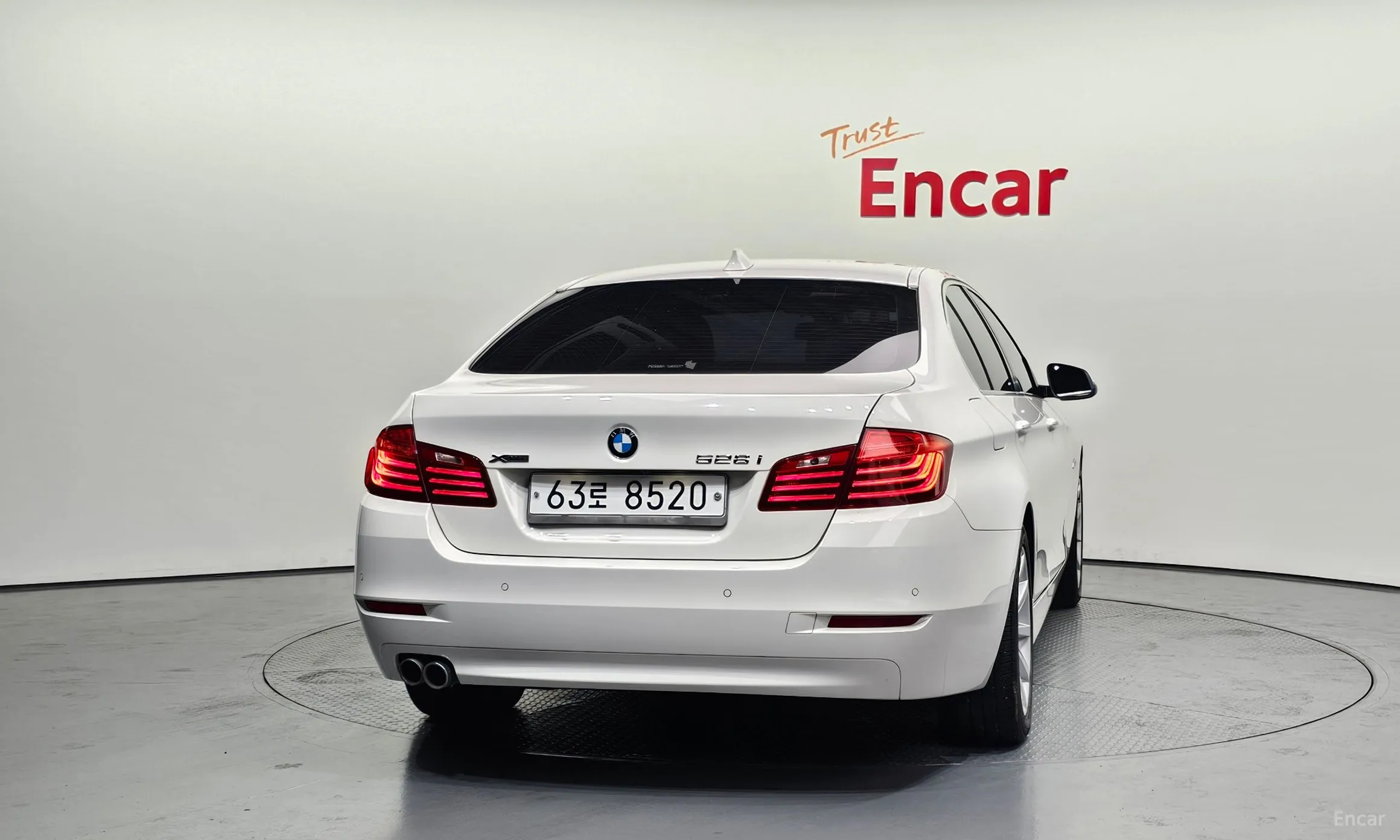 BMW 5 Series (F10) превью 4